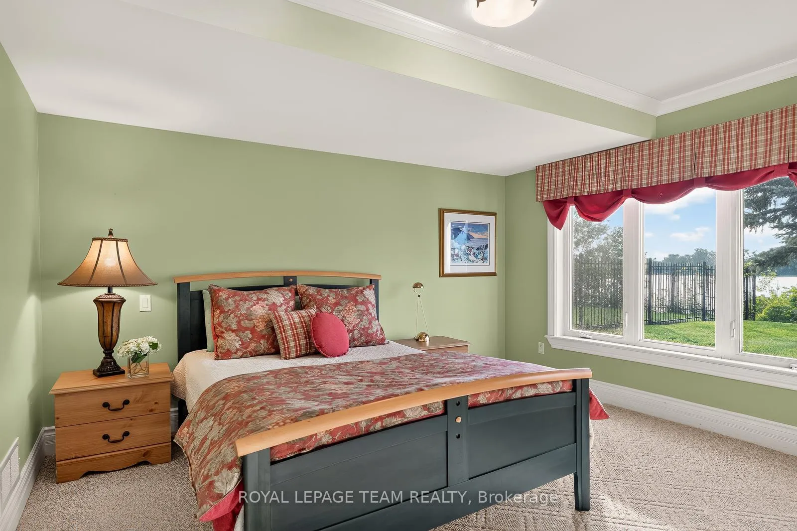 Photo 25 of 6361 Radisson Way, Ottawa, Hiawatha Park/Convent Glen — HOMEH