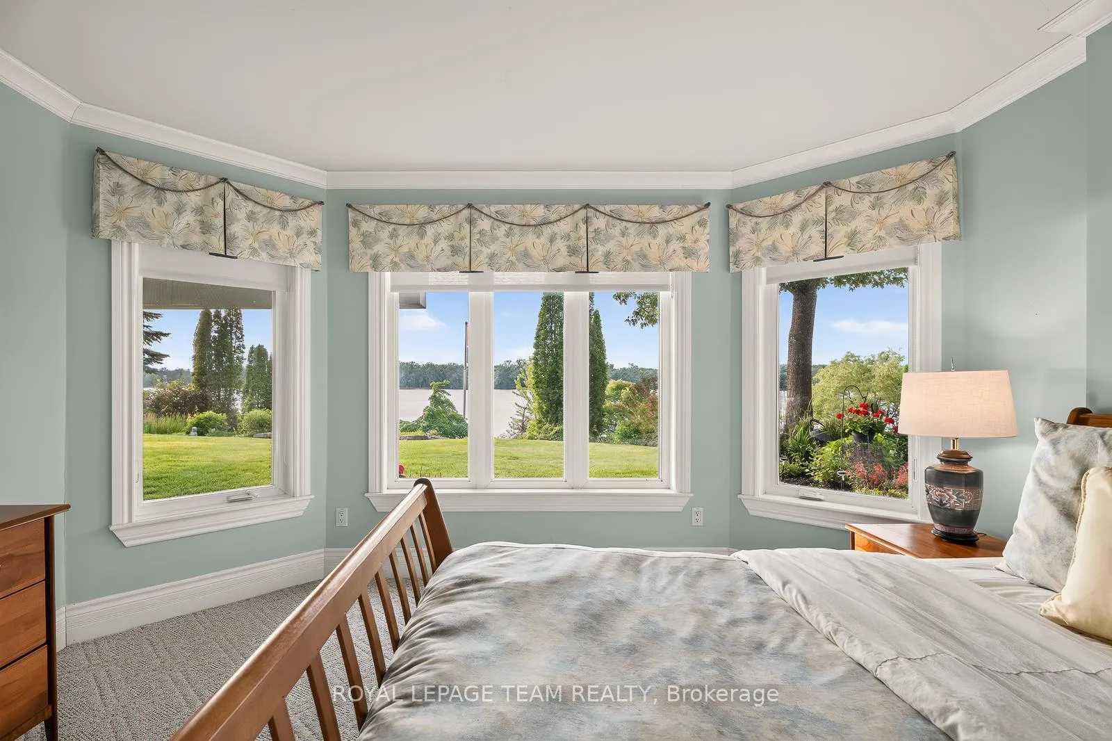 Photo 29 of 6361 Radisson Way, Ottawa, Hiawatha Park/Convent Glen — HOMEH
