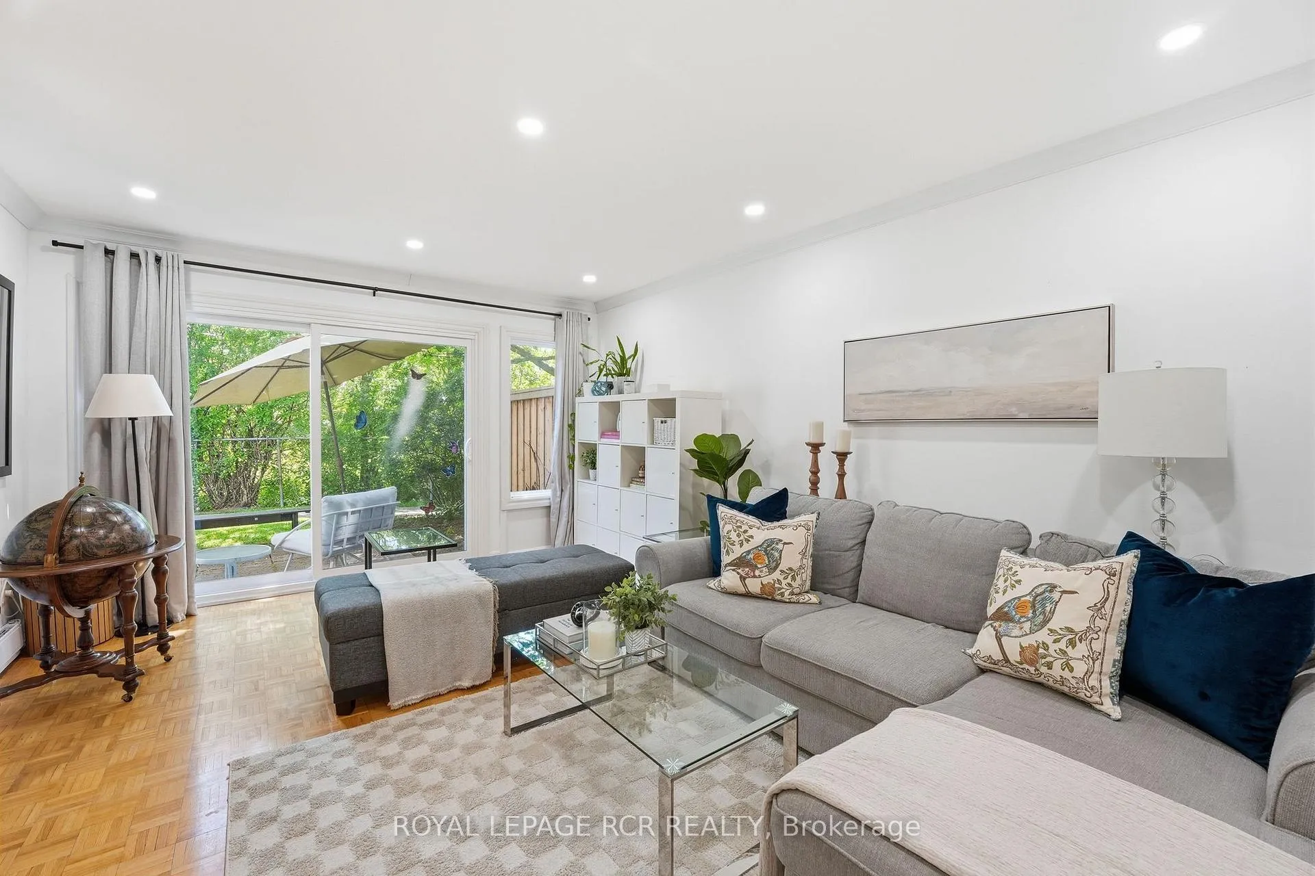 Photo 1 of Unit 75, 215 Milestone Crescent, Aurora, Aurora Village — HOMEH
