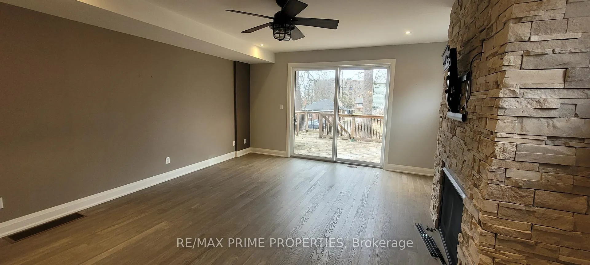 Photo 2 of 88C Clapperton Street, Barrie, Codrington — HOMEH