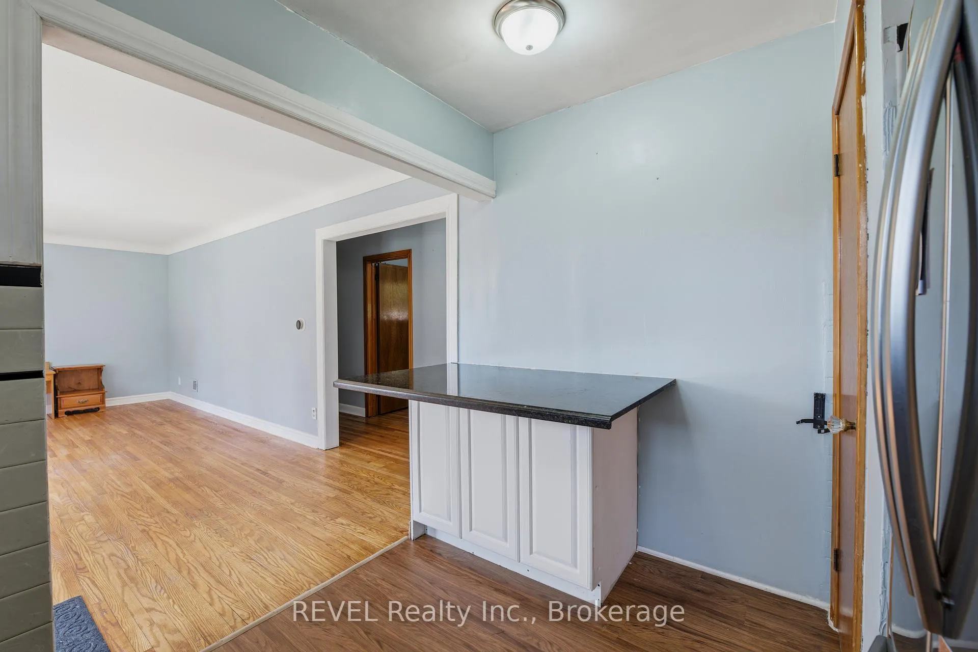 Photo 7 of 6427 Burdette Drive, Niagara Falls, Morrison — HOMEH