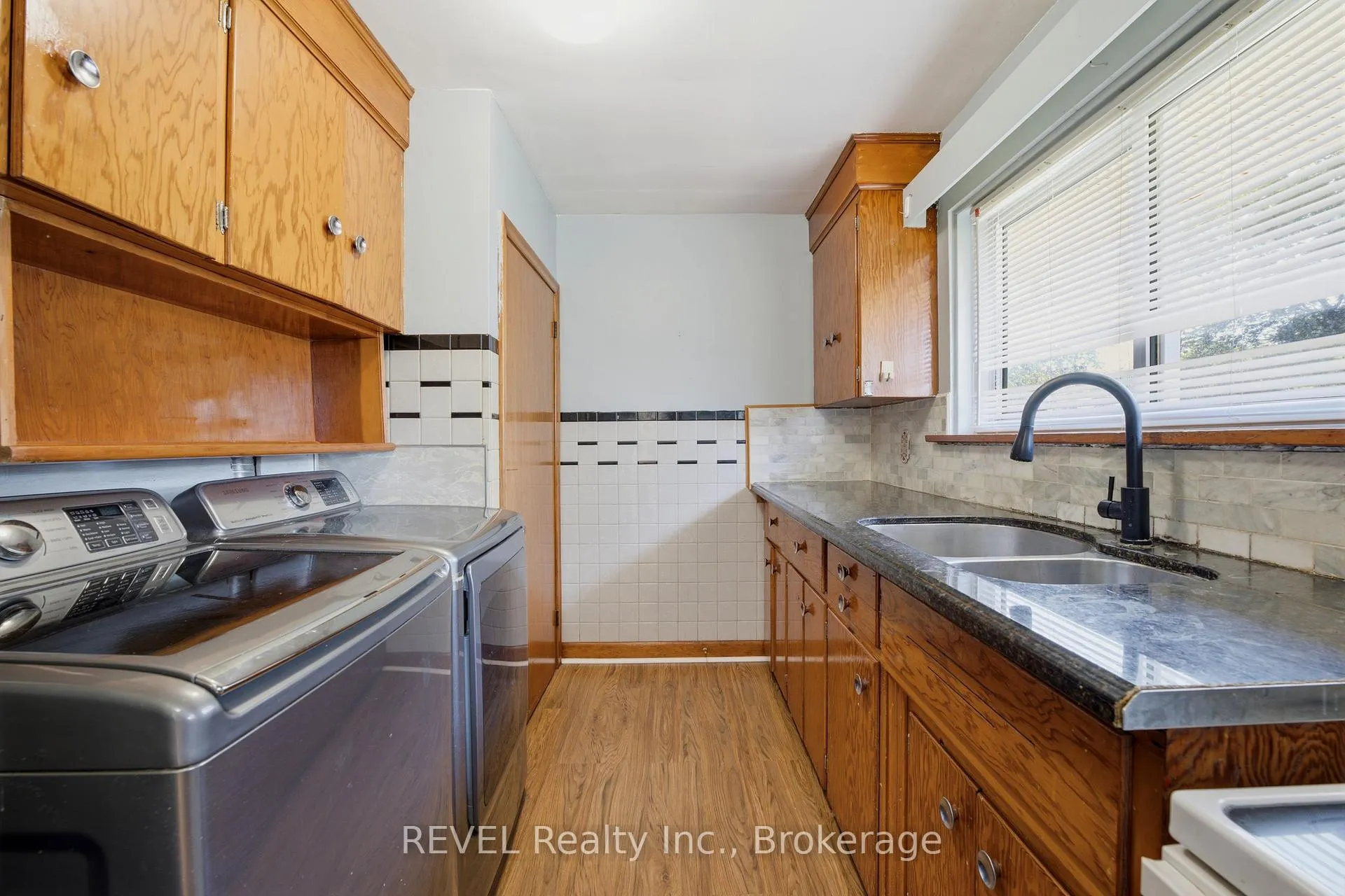 Photo 8 of 6427 Burdette Drive, Niagara Falls, Morrison — HOMEH