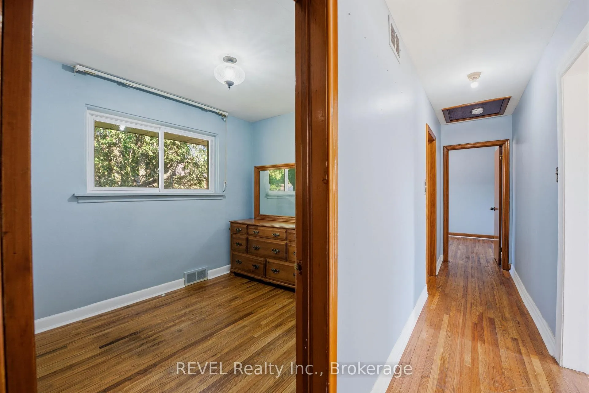 Photo 10 of 6427 Burdette Drive, Niagara Falls, Morrison — HOMEH