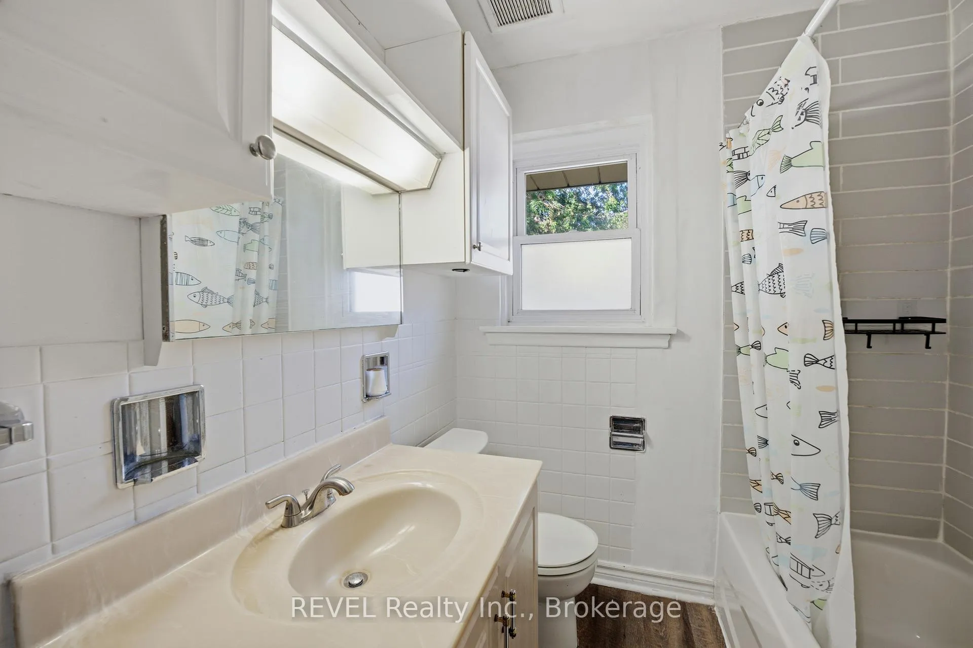 Photo 15 of 6427 Burdette Drive, Niagara Falls, Morrison — HOMEH