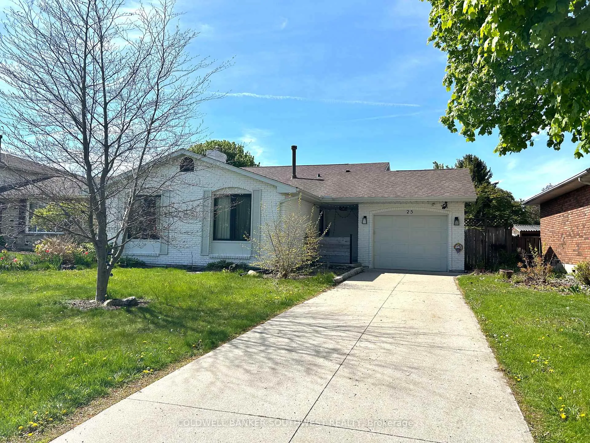 Front of 25 Durco Avenue