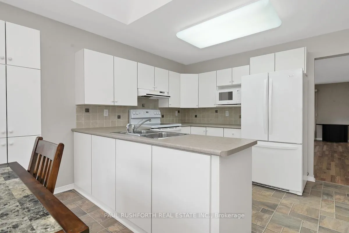 Photo 11 of 90 Moresby Drive, Ottawa, Kanata - Bridlewood — HOMEH