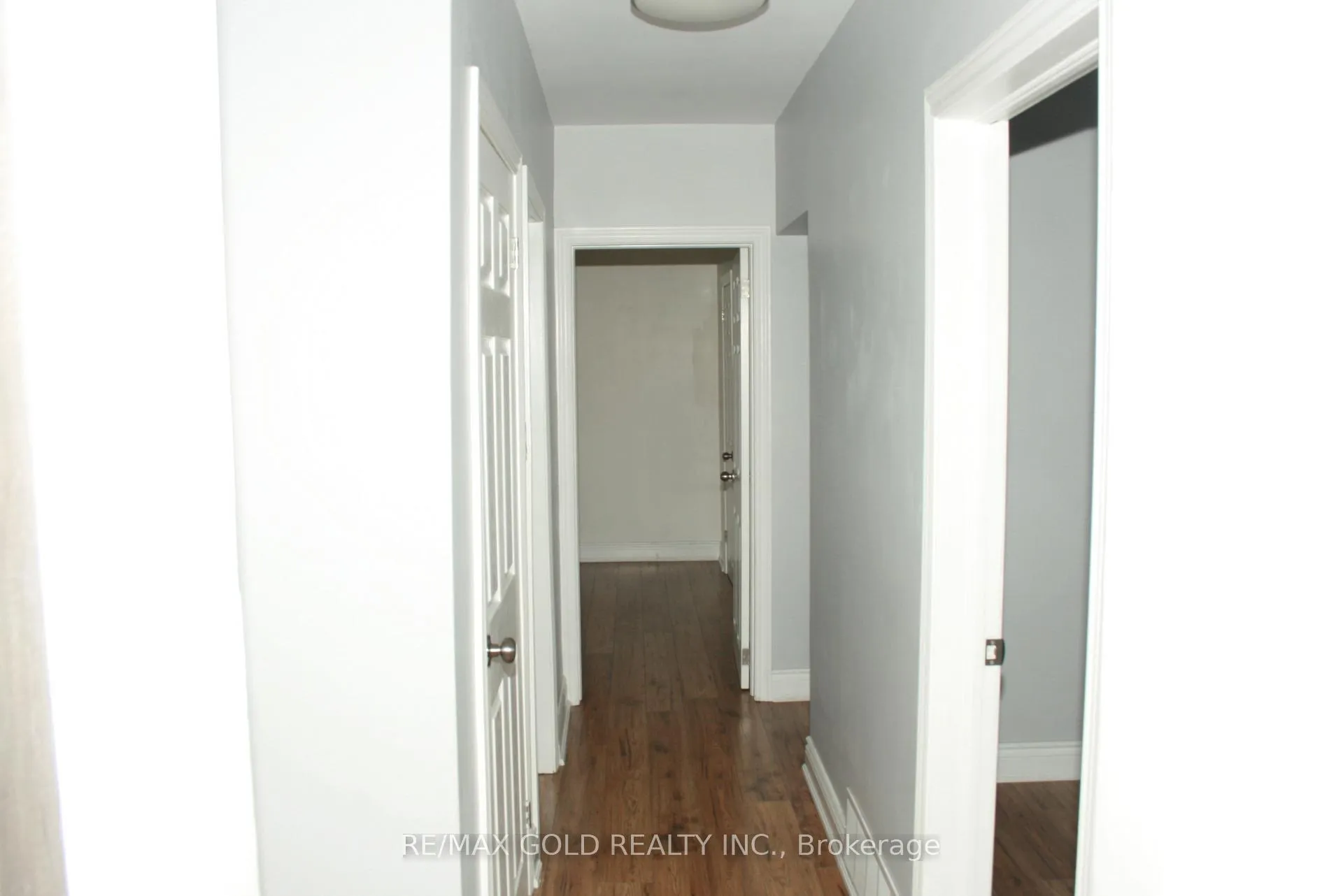 Photo 9 of 1124 Kent Avenue, Oakville, College Park — HOMEH