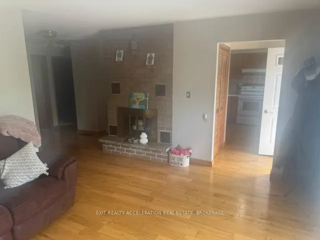 Photo 4 of 106 Joyce Street, Kingston, Rideau — HOMEH