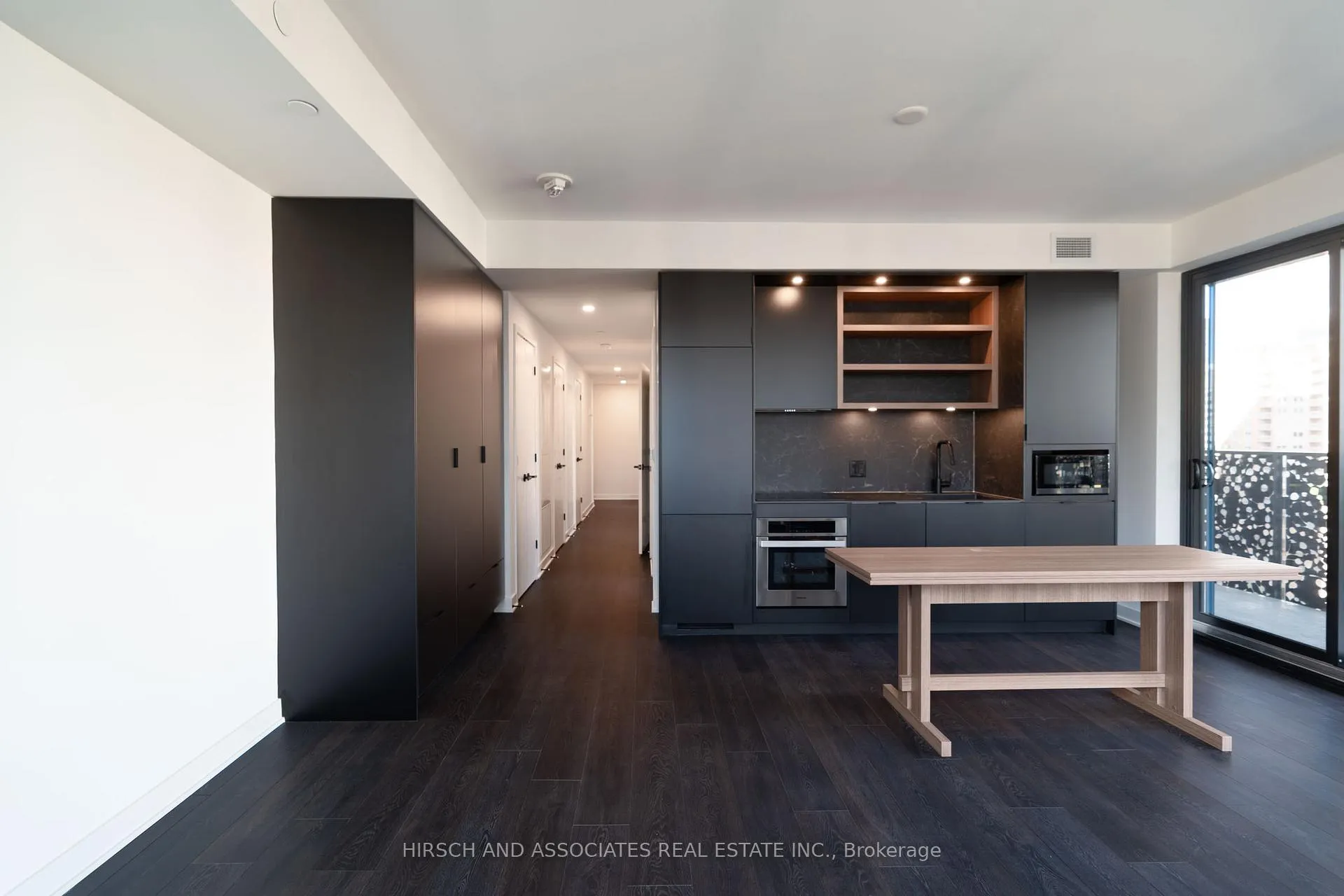 Photo 4 of Unit 1403, 55 Charles Street E, Toronto, Church-Yonge Corridor — HOMEH