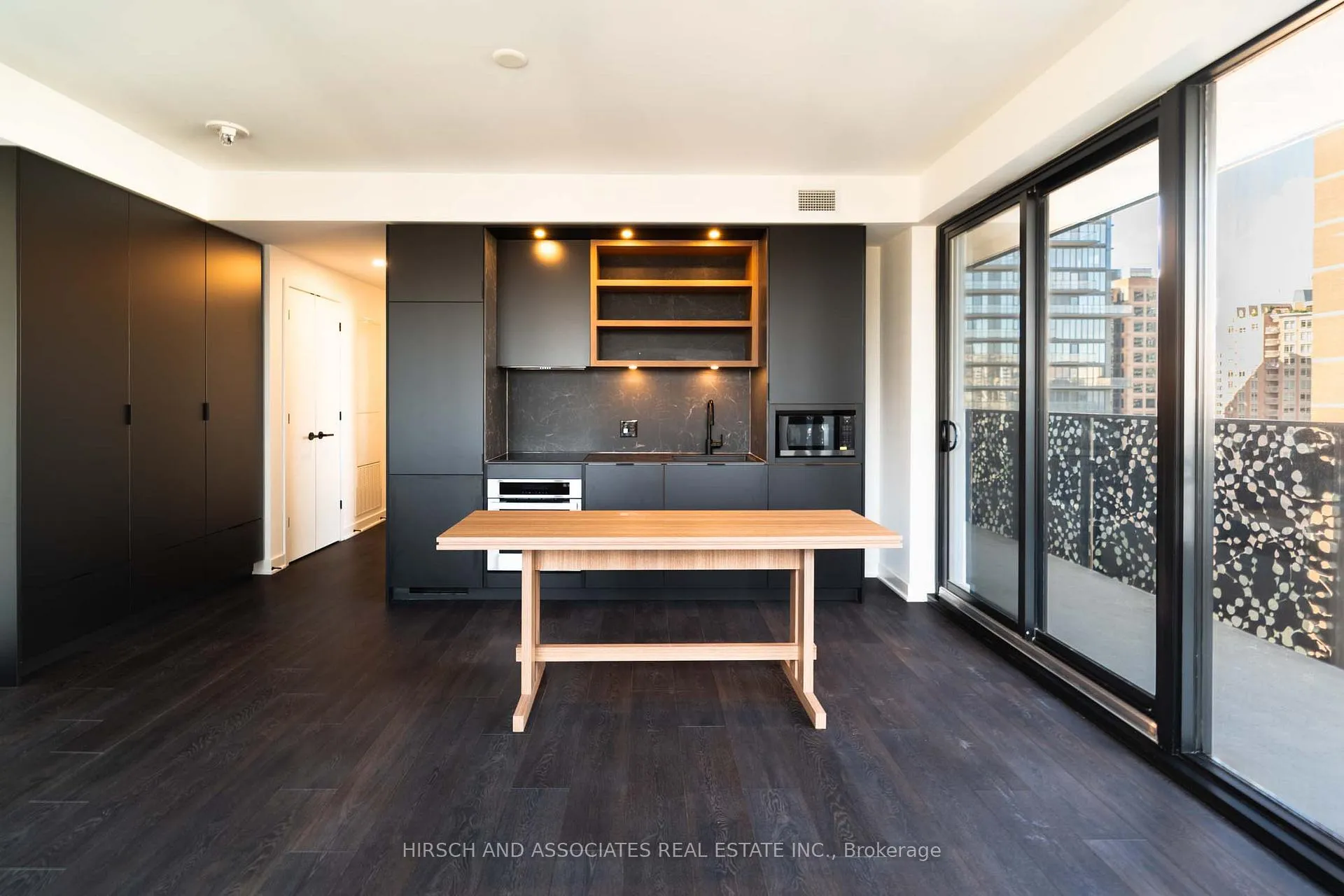 Photo 9 of Unit 1403, 55 Charles Street E, Toronto, Church-Yonge Corridor — HOMEH