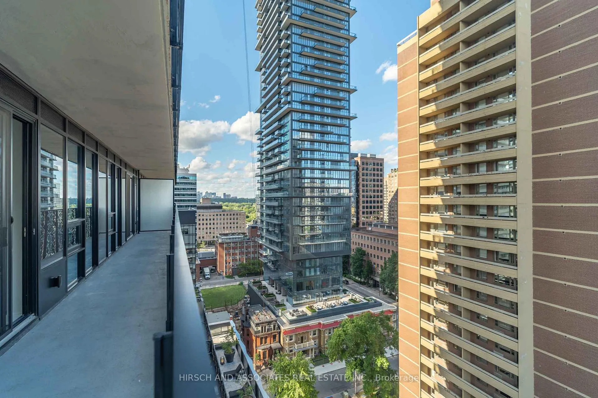 Photo 24 of Unit 1403, 55 Charles Street E, Toronto, Church-Yonge Corridor — HOMEH