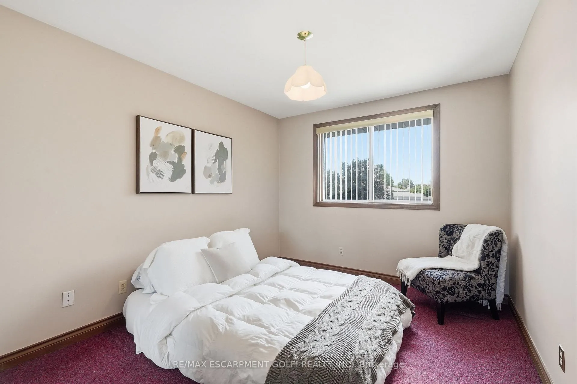 Photo 26 of 24 Renfrew Drive, Thorold, Confederation Heights — HOMEH