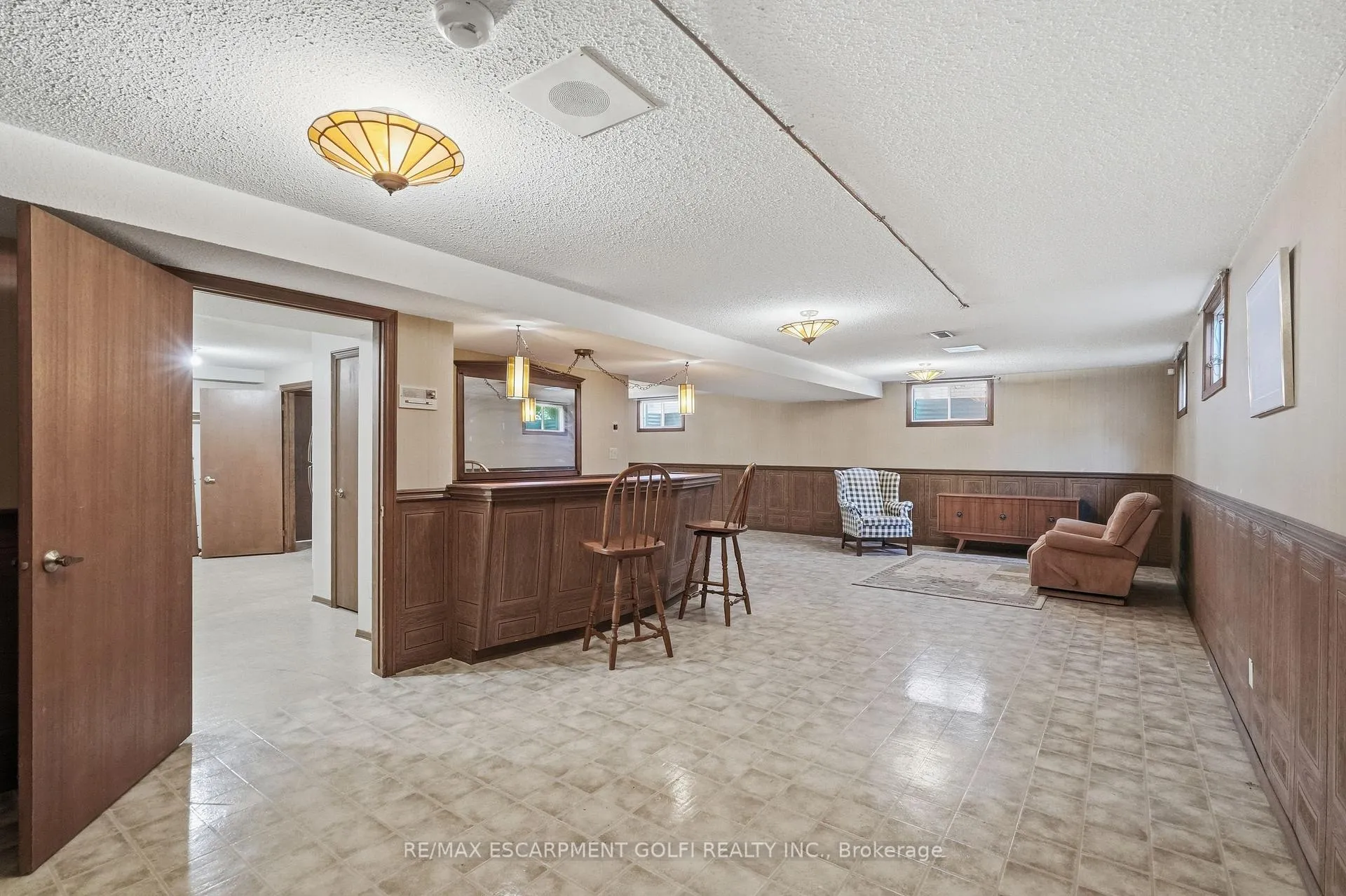 Photo 32 of 24 Renfrew Drive, Thorold, Confederation Heights — HOMEH