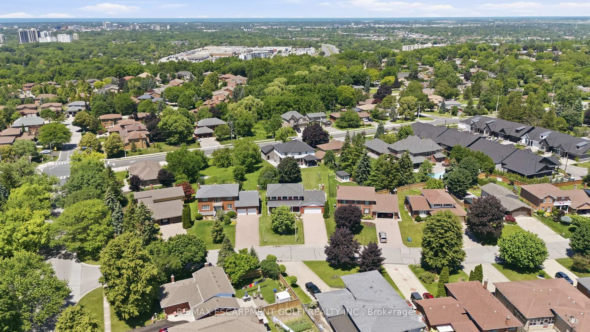Photo 44 of 24 Renfrew Drive, Thorold, Confederation Heights — HOMEH