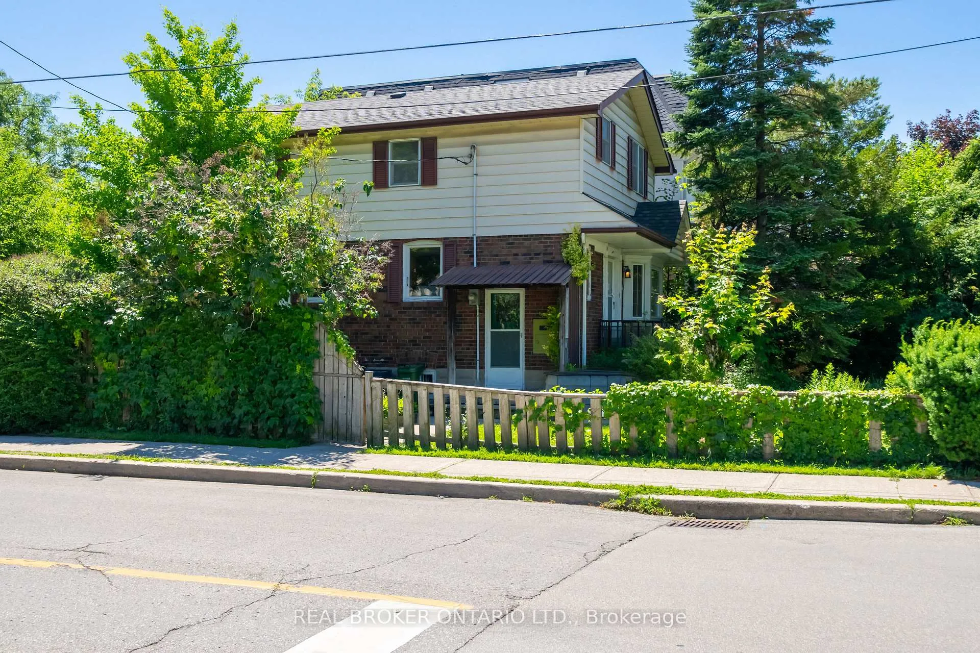 Photo 2 of 483 Melrose Avenue, Toronto, Bedford Park-Nortown — HOMEH