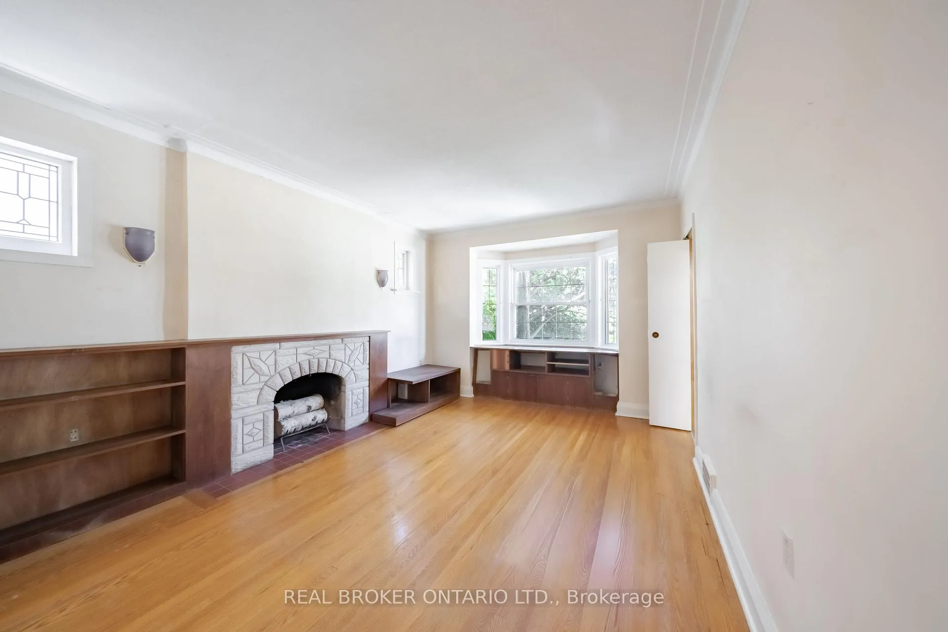 Photo 4 of 483 Melrose Avenue, Toronto, Bedford Park-Nortown — HOMEH