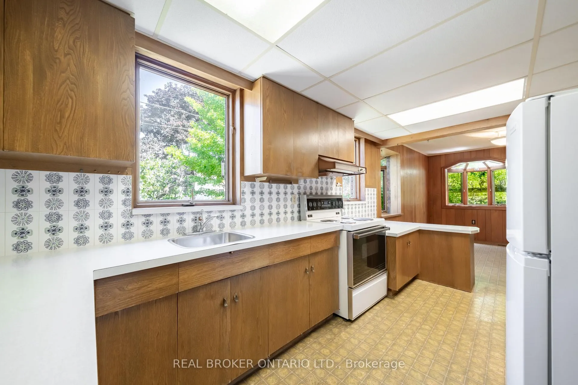 Photo 10 of 483 Melrose Avenue, Toronto, Bedford Park-Nortown — HOMEH