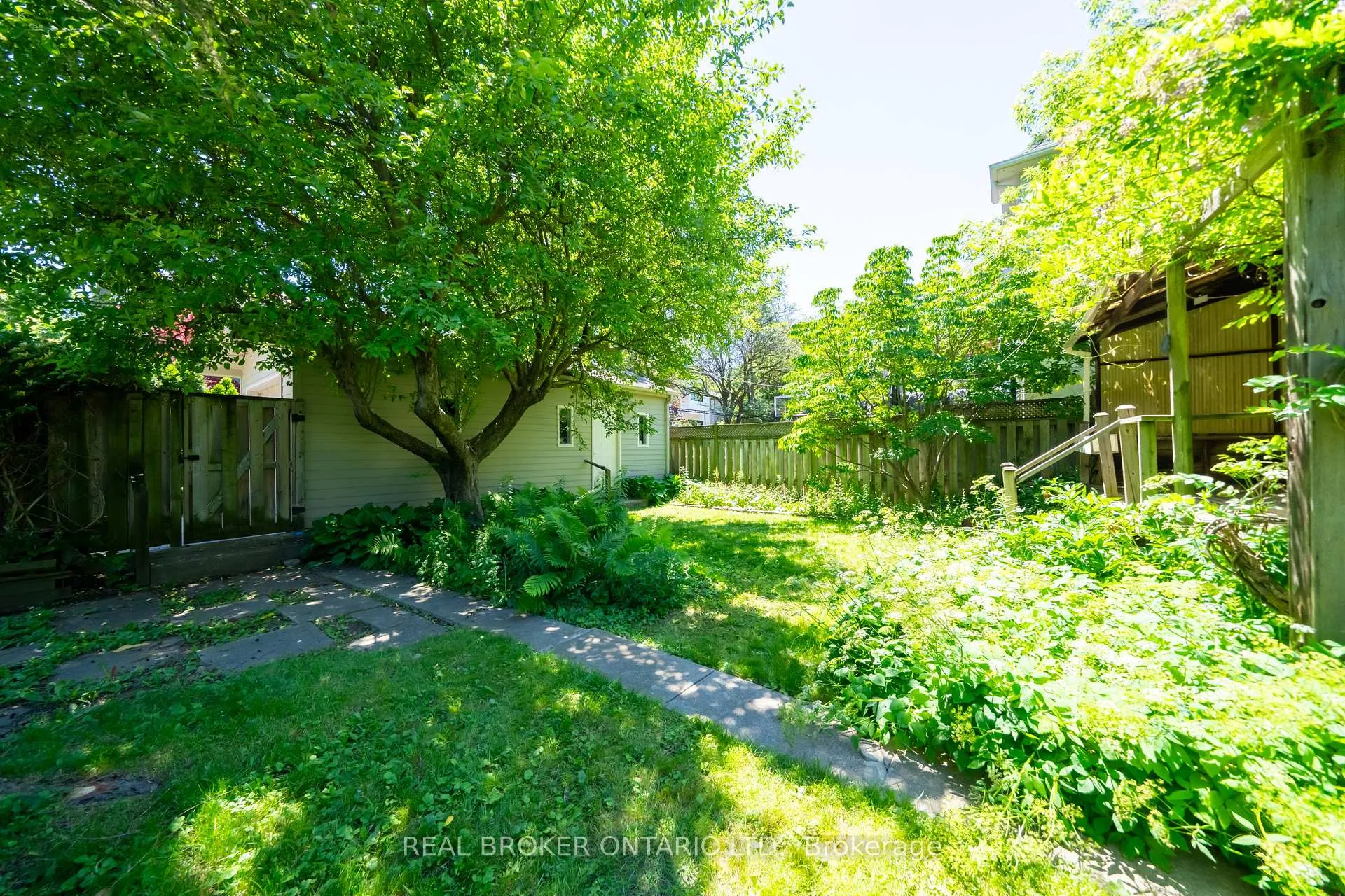 Photo 39 of 483 Melrose Avenue, Toronto, Bedford Park-Nortown — HOMEH
