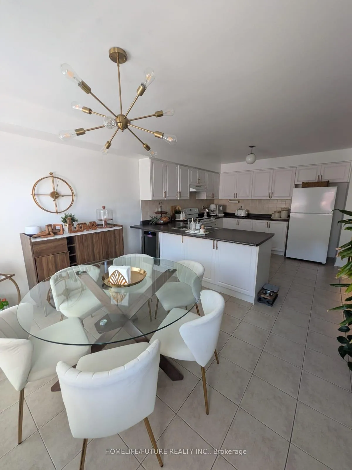 Photo 6 of 301 Davos Road, Vaughan, Vellore Village — HOMEH