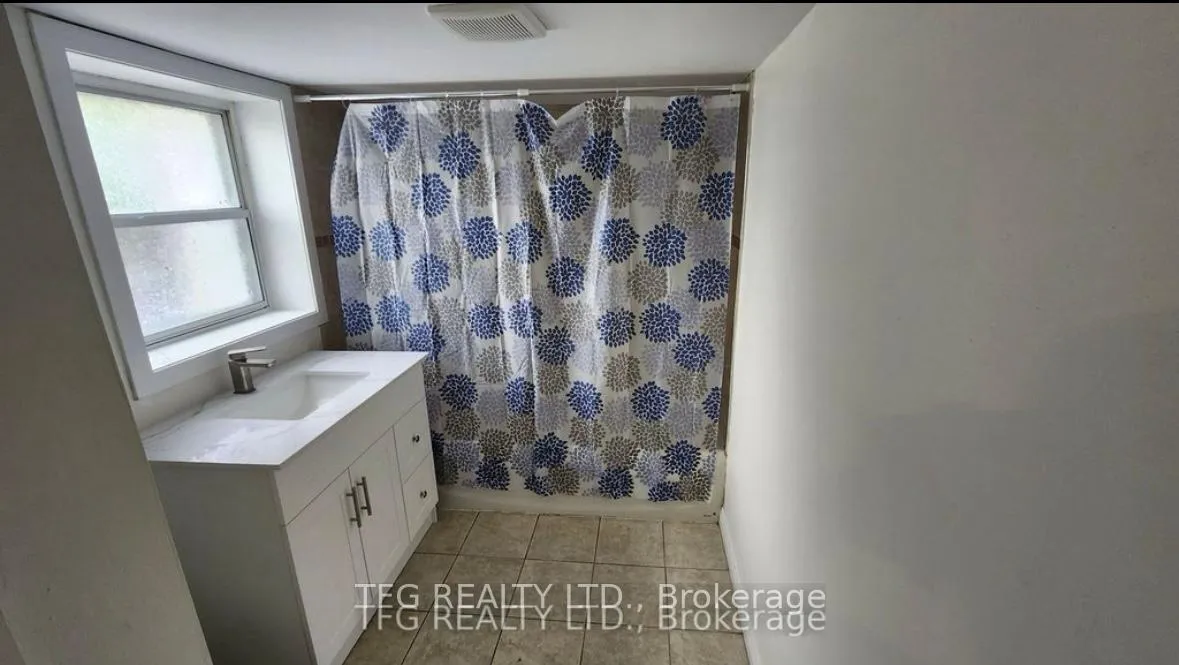 Photo 6 of Unit 3, 645 Townline Road, Clarington, Courtice — HOMEH