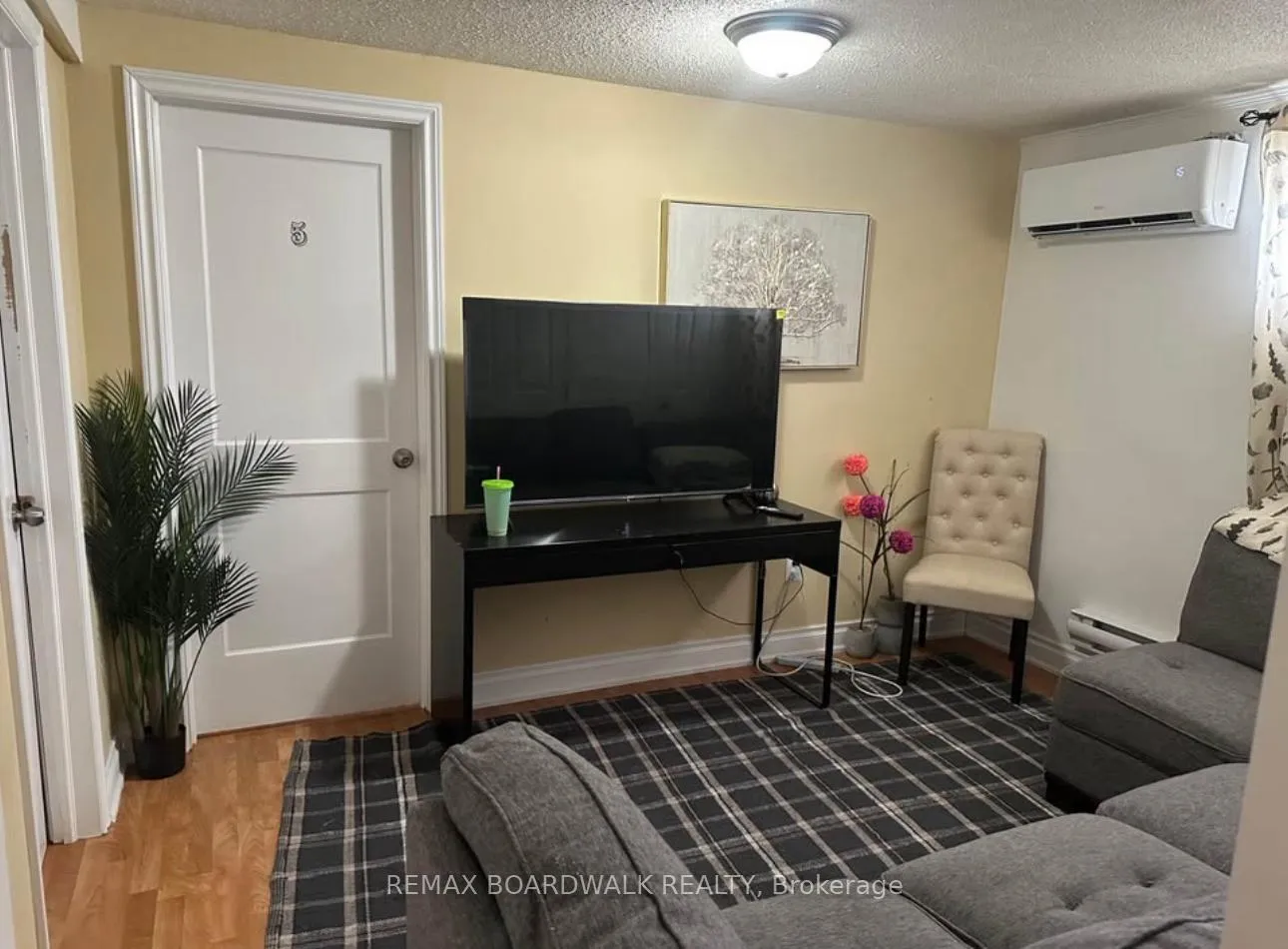 Photo 2 of 2241 Trim Road, Ottawa, Notting Hill/Summerside — HOMEH