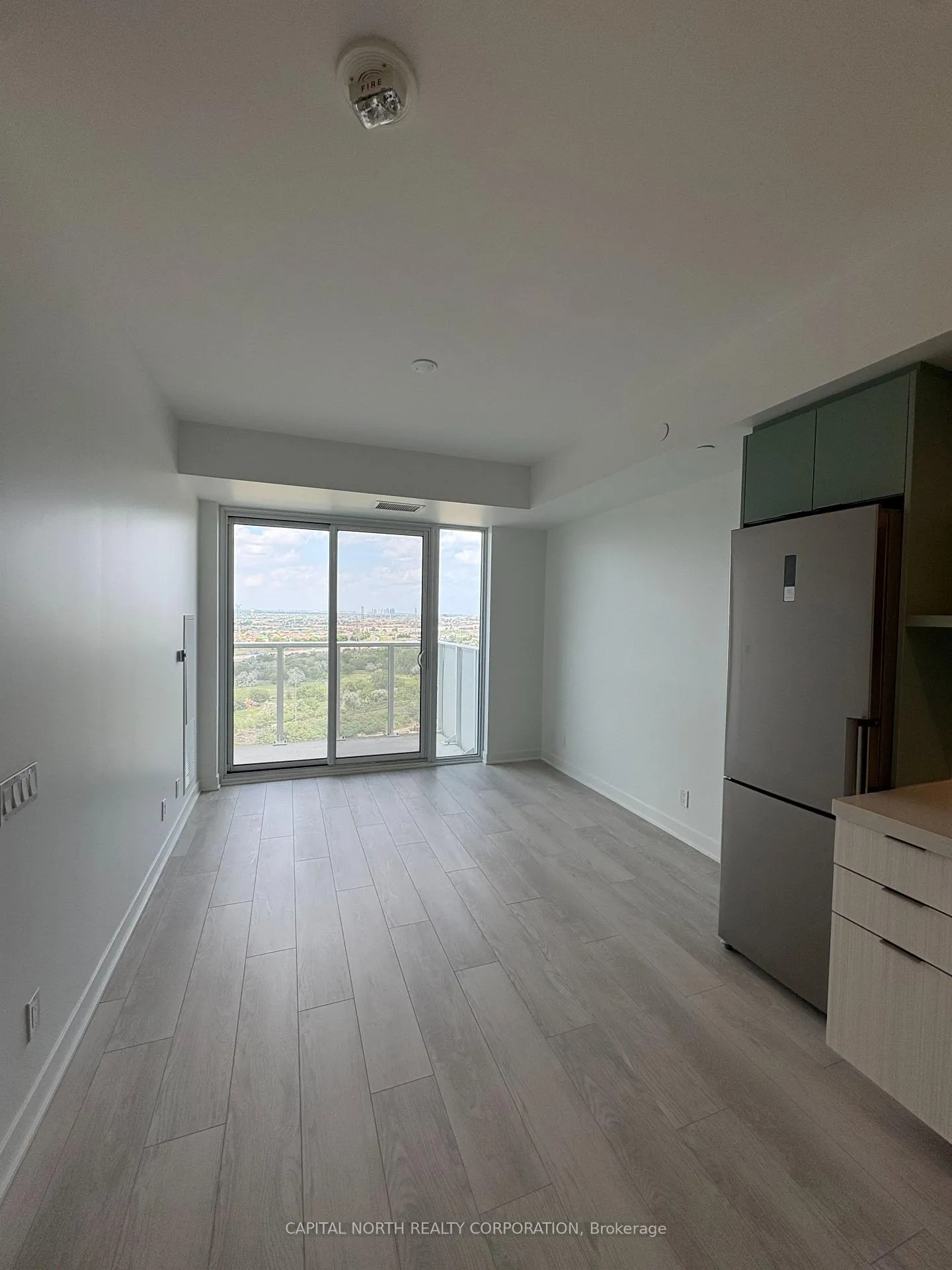 Photo 5 of Unit 1601, 10 Flavelle Trail, Vaughan, Steeles West Industrial — HOMEH