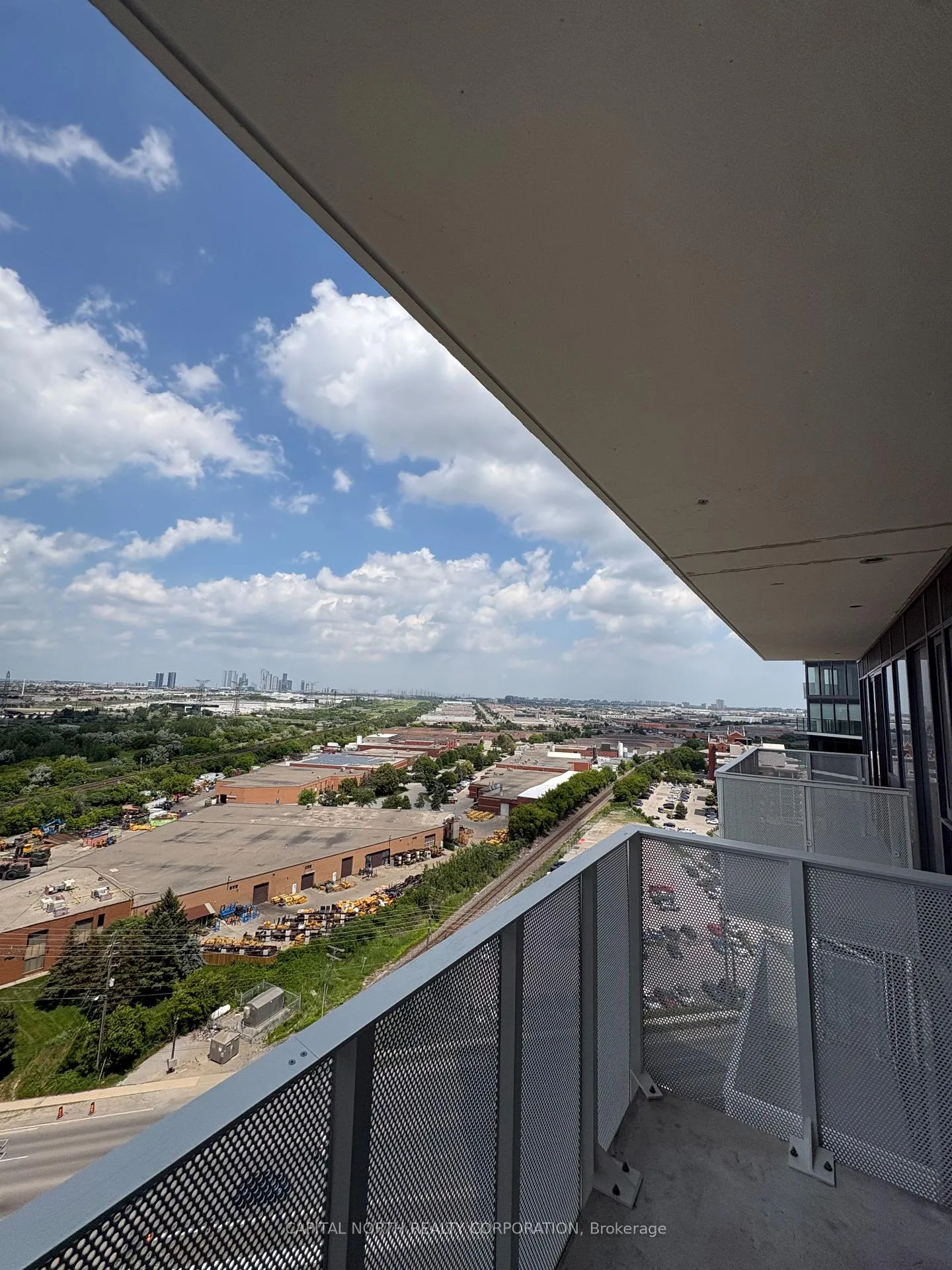 Photo 12 of Unit 1601, 10 Flavelle Trail, Vaughan, Steeles West Industrial — HOMEH