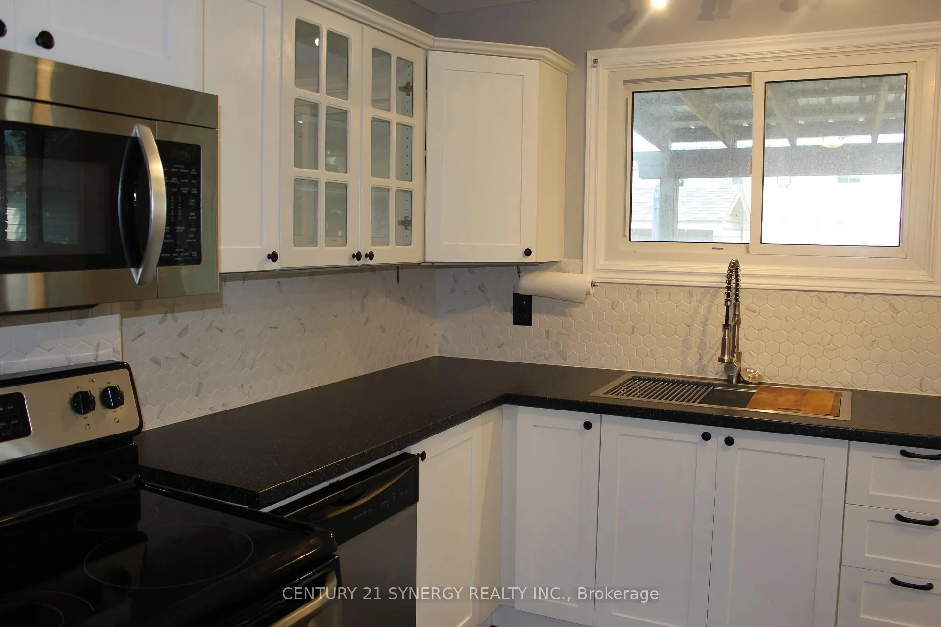 Photo 5 of 241 Wilfred Crescent, Arnprior, Arnprior — HOMEH