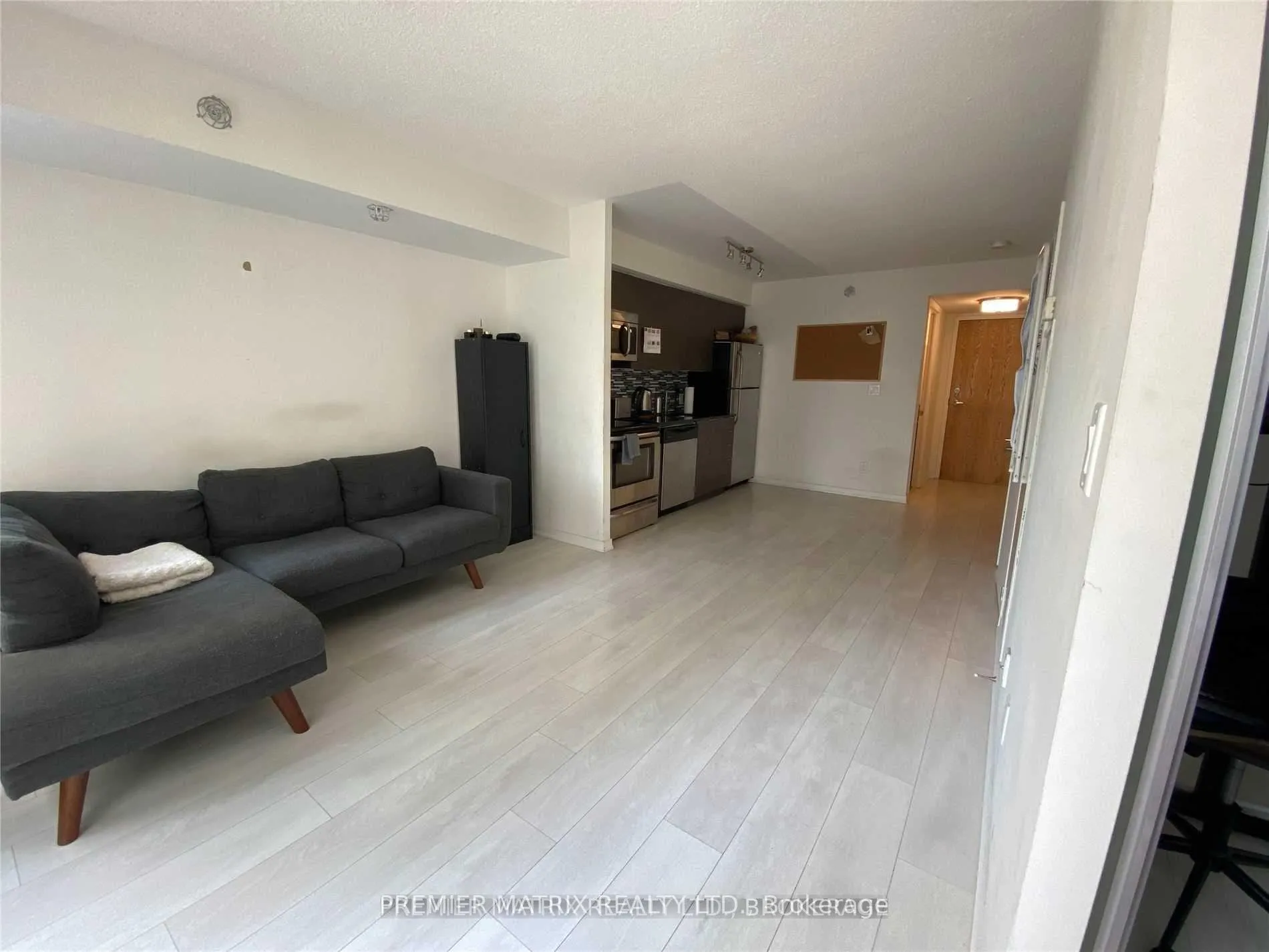 Photo 1 of Unit 720, 20 Joe Shuster Way, Toronto, Niagara — HOMEH
