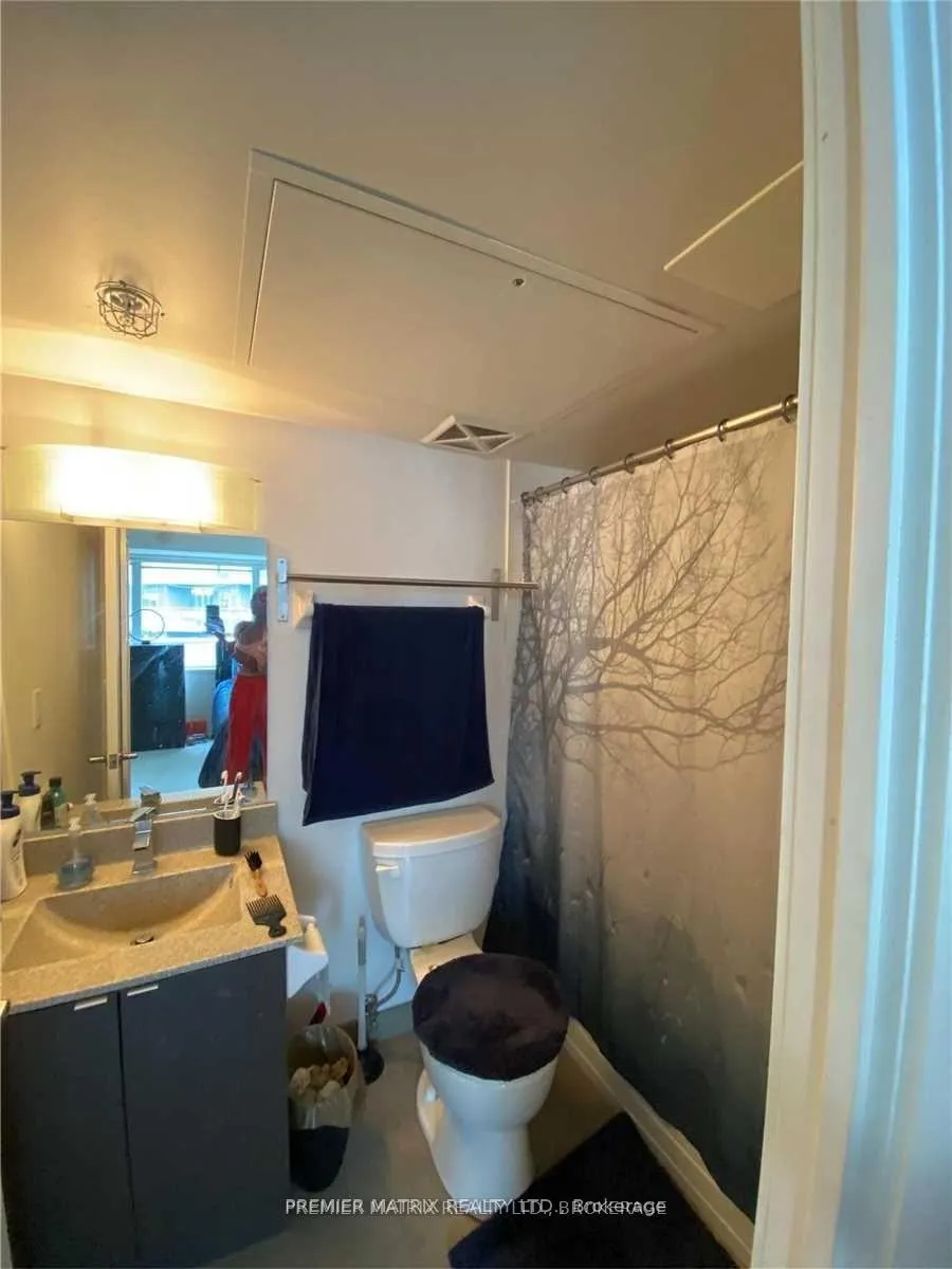 Photo 5 of Unit 720, 20 Joe Shuster Way, Toronto, Niagara — HOMEH