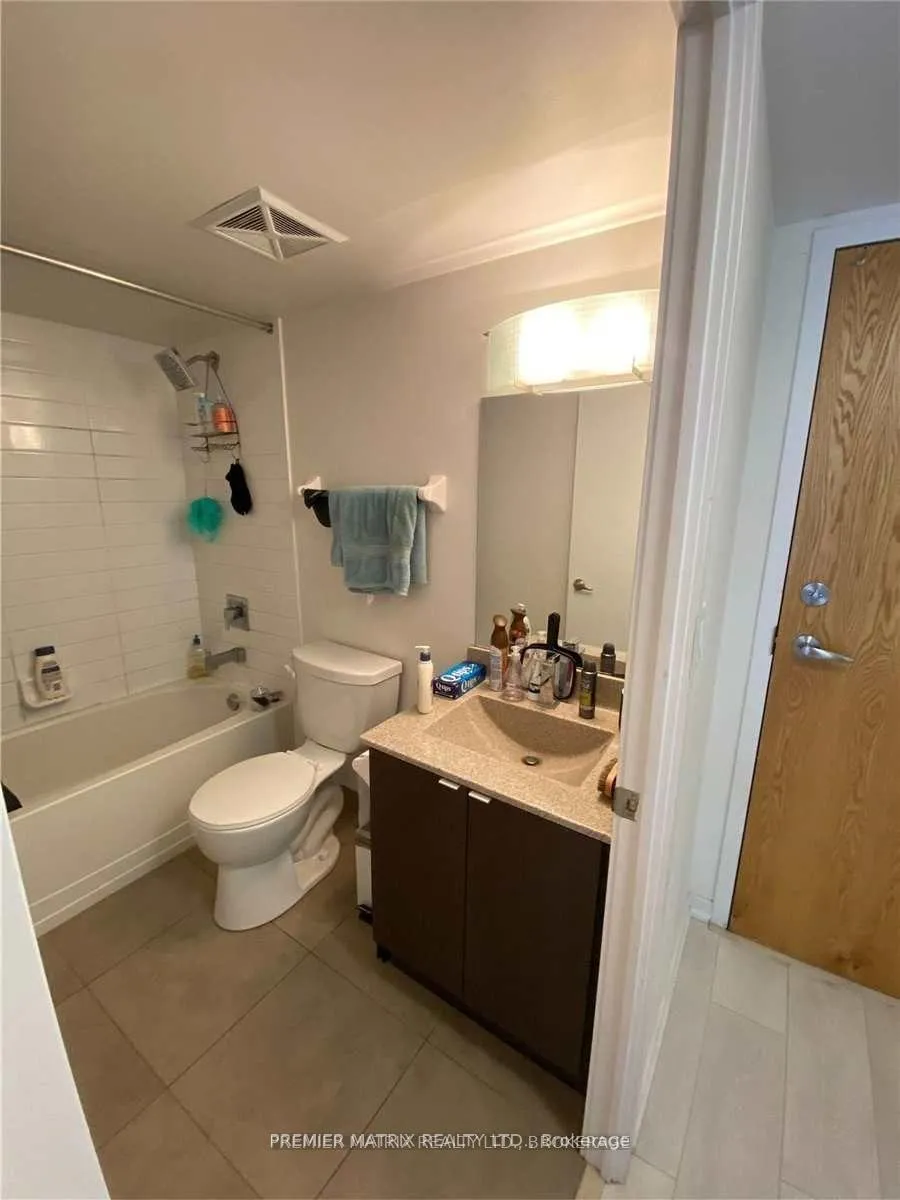 Photo 10 of Unit 720, 20 Joe Shuster Way, Toronto, Niagara — HOMEH