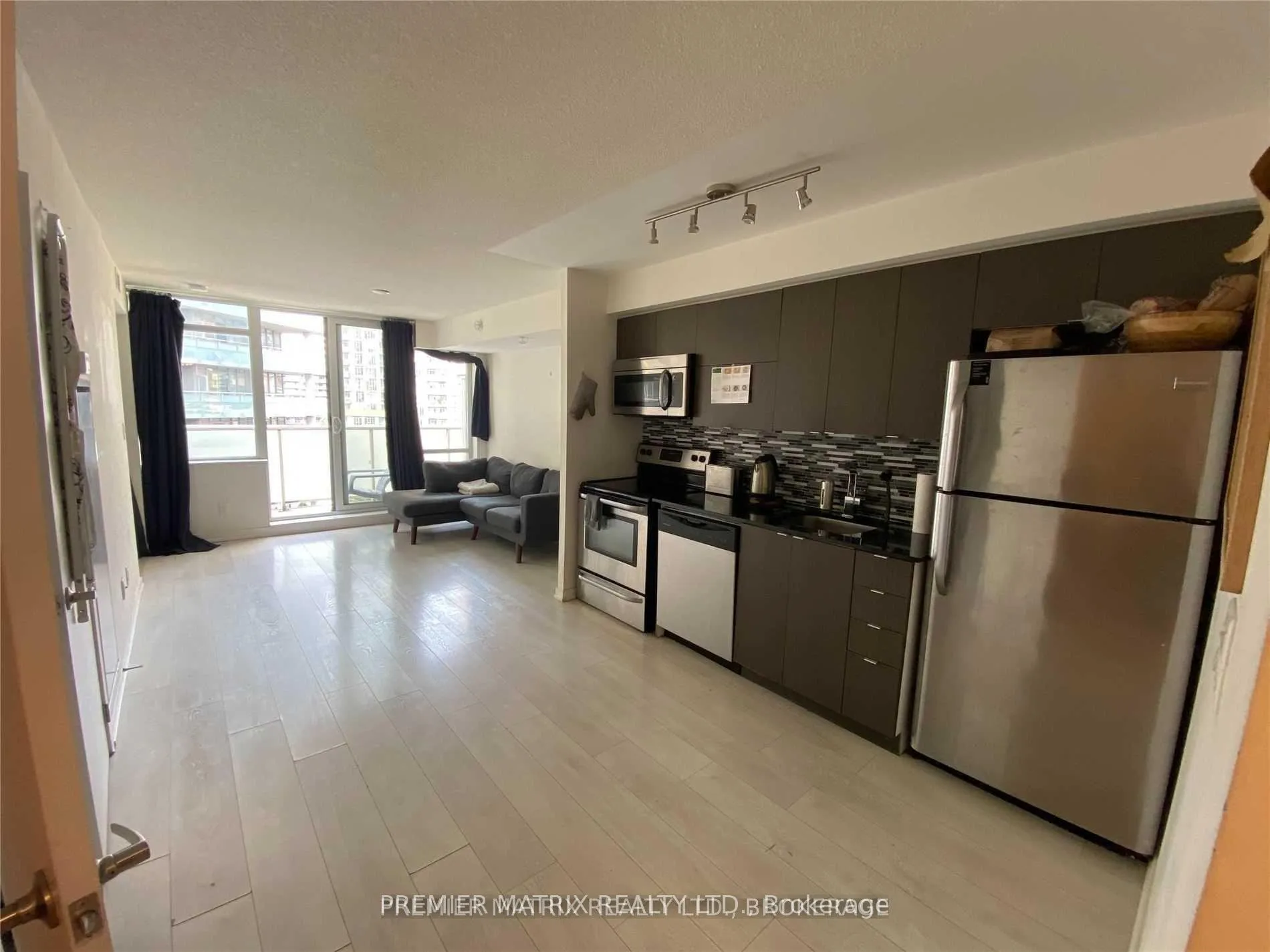 Photo 11 of Unit 720, 20 Joe Shuster Way, Toronto, Niagara — HOMEH