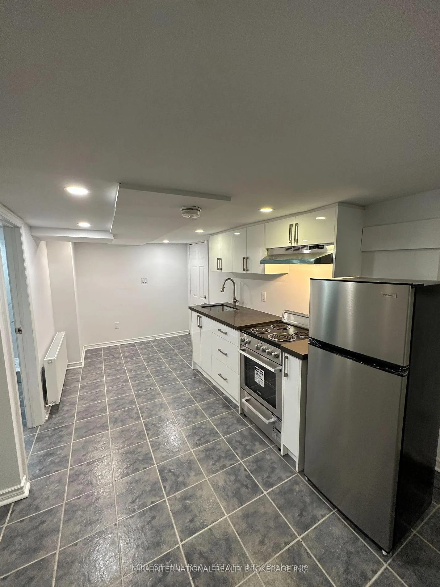 Photo 3 of Unit B1, 414 Dundas Street E, Toronto, Moss Park — HOMEH