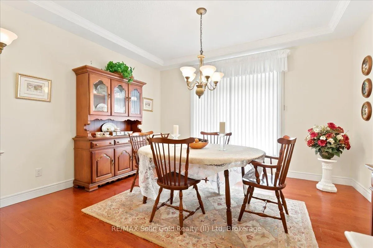Photo 7 of 215 Terrace Wood Crescent, Kitchener, Pioneer Tower West — HOMEH