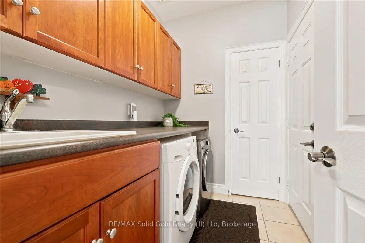 Photo 20 of 215 Terrace Wood Crescent, Kitchener, Pioneer Tower West — HOMEH