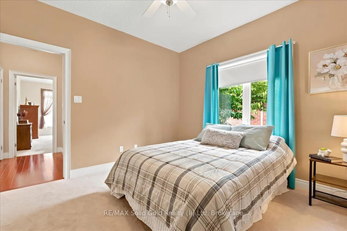Photo 23 of 215 Terrace Wood Crescent, Kitchener, Pioneer Tower West — HOMEH
