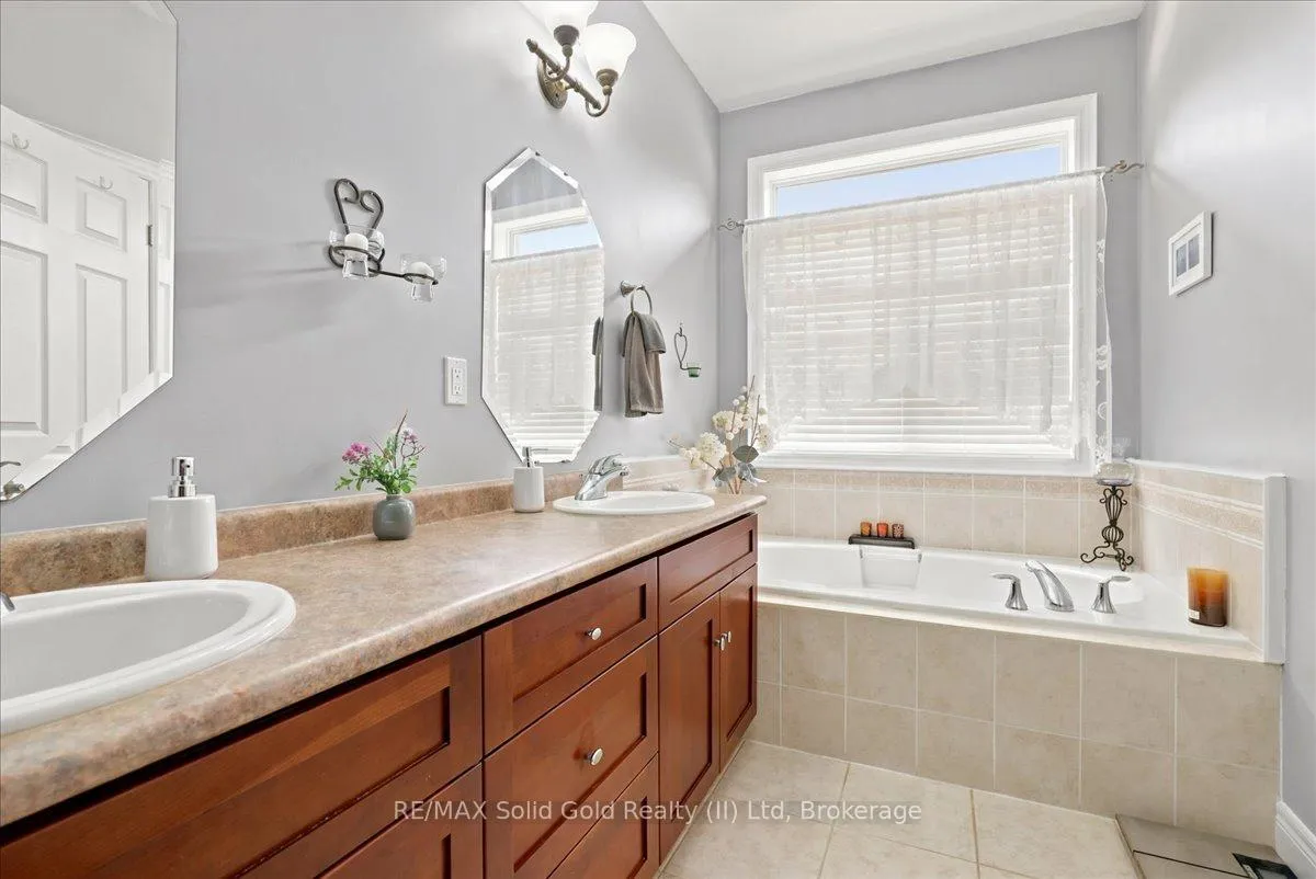 Photo 27 of 215 Terrace Wood Crescent, Kitchener, Pioneer Tower West — HOMEH