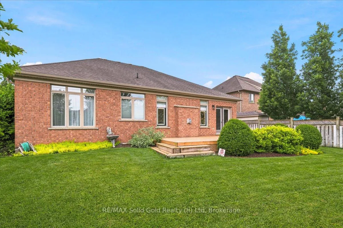 Photo 36 of 215 Terrace Wood Crescent, Kitchener, Pioneer Tower West — HOMEH