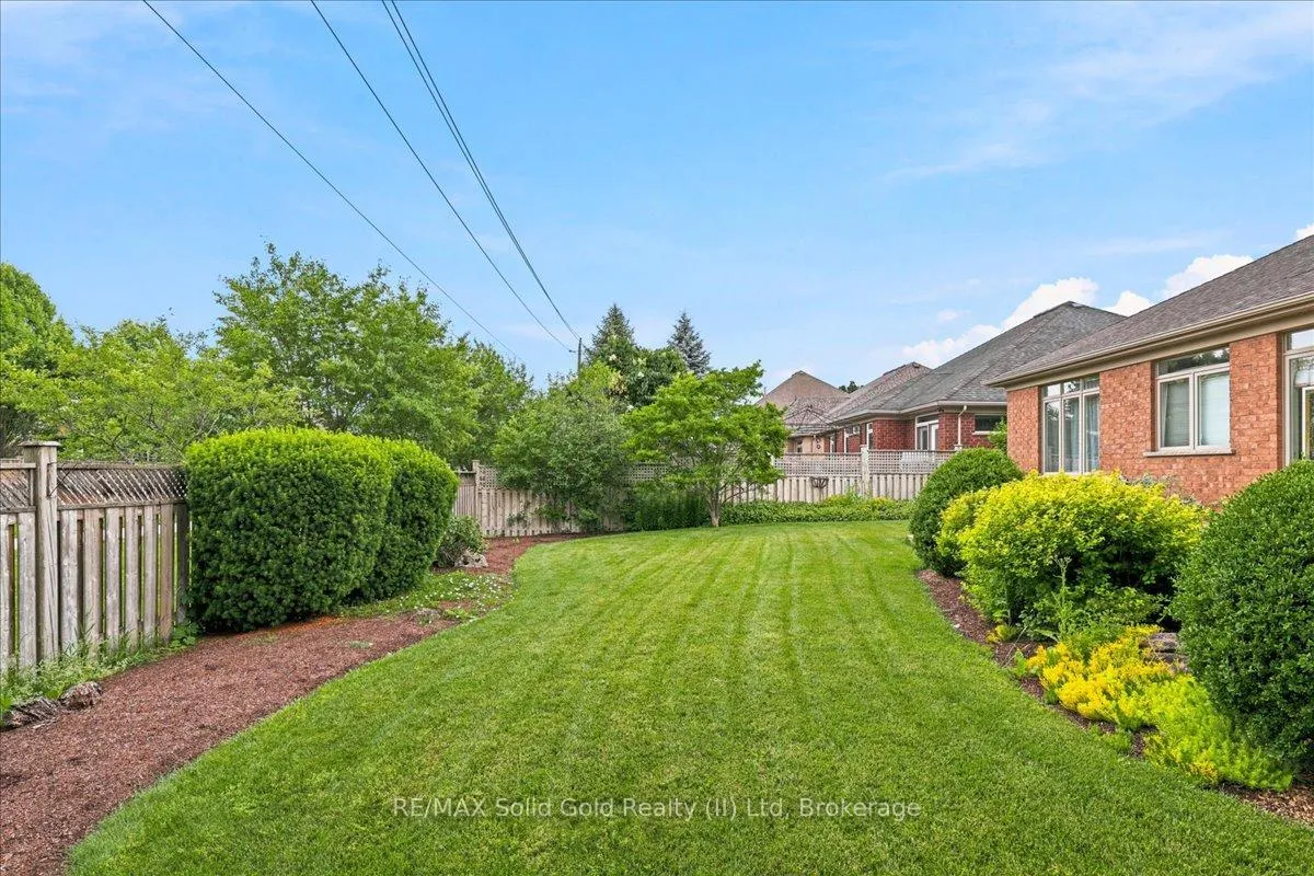 Photo 38 of 215 Terrace Wood Crescent, Kitchener, Pioneer Tower West — HOMEH