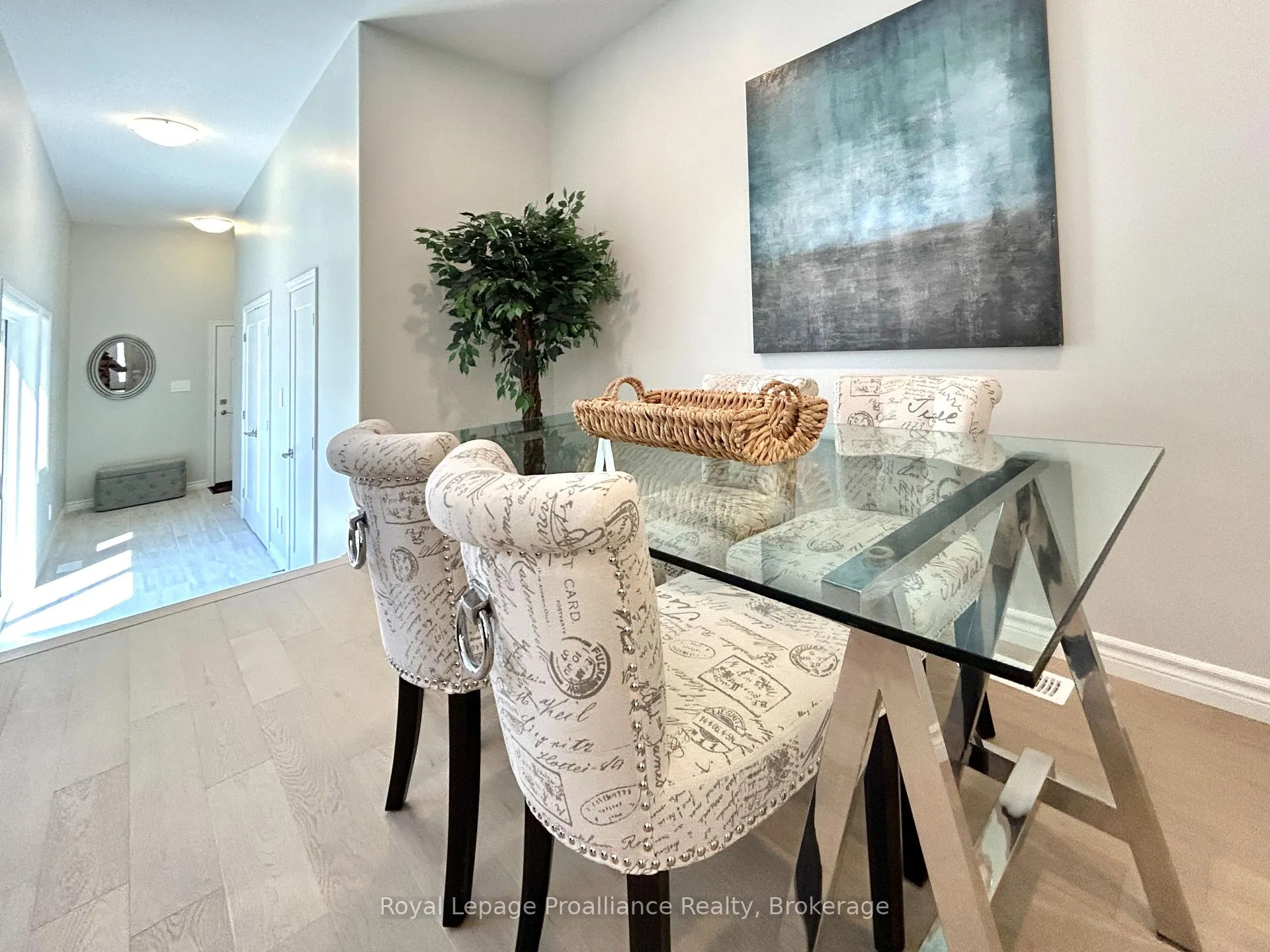 Photo 11 of 79 Athabaska Drive, Belleville, Thurlow Ward — HOMEH