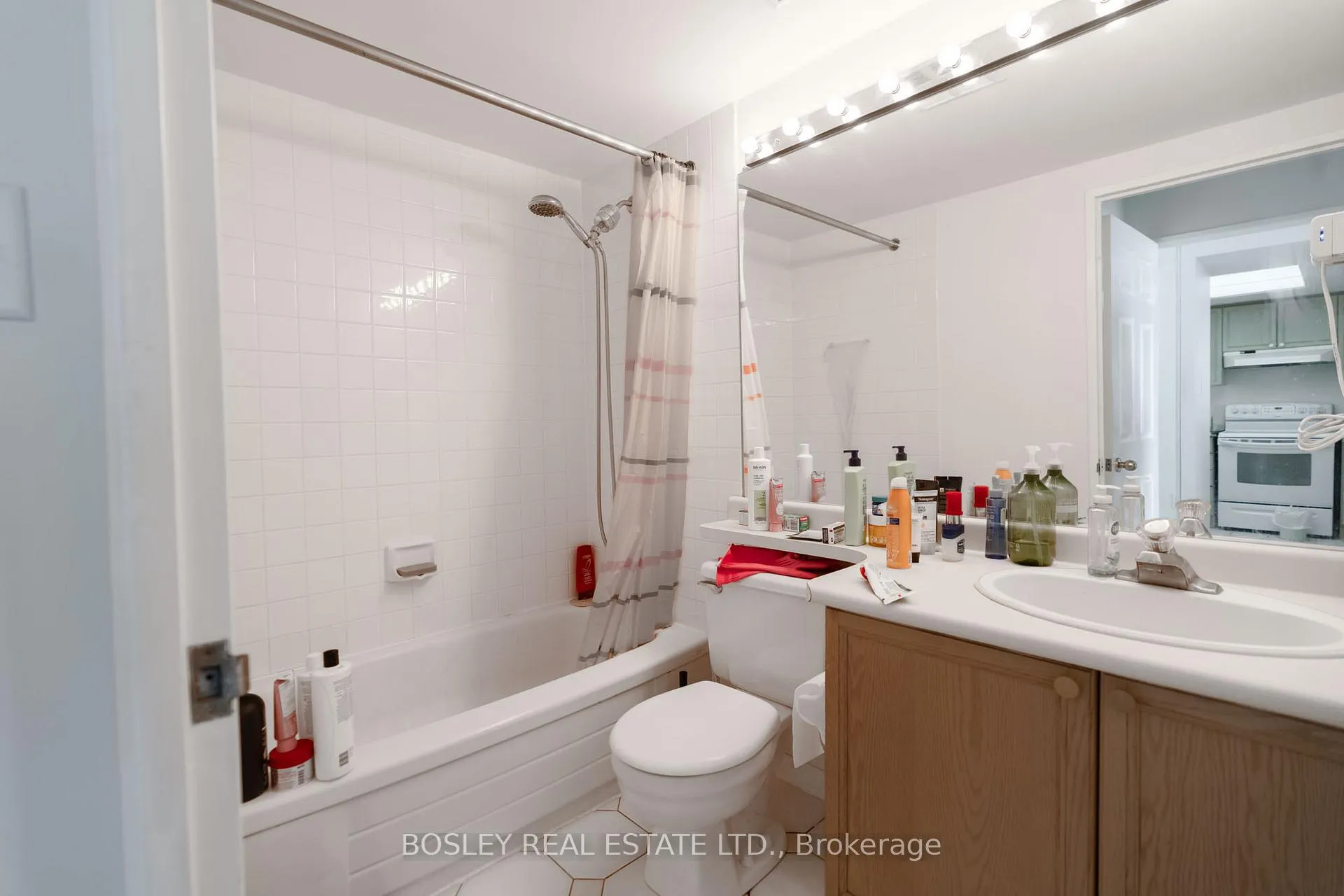 Photo 6 of Unit 2202, 101 Subway Crescent, Etobicoke, Islington-City Centre West — HOMEH