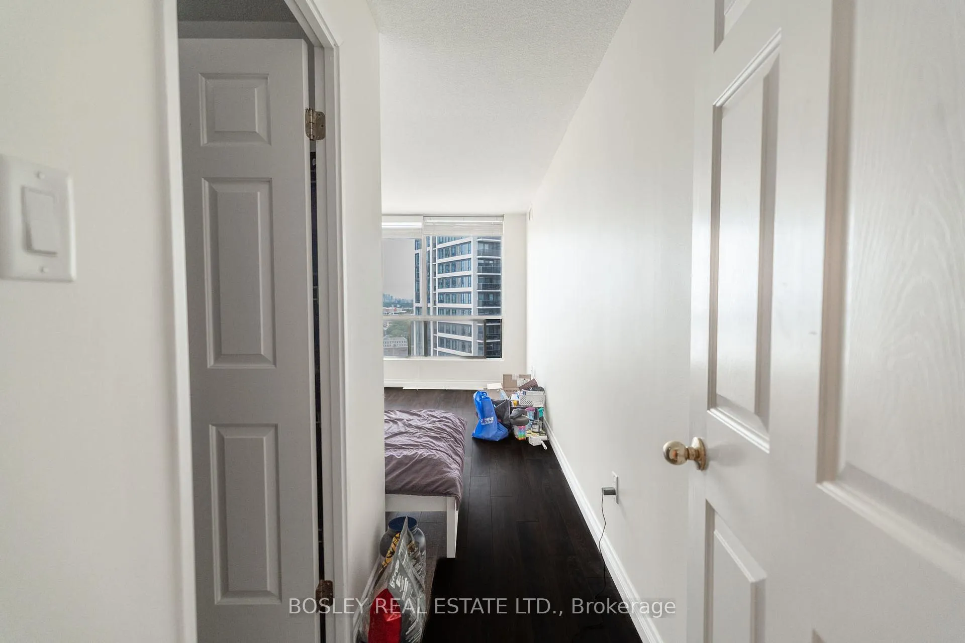 Photo 9 of Unit 2202, 101 Subway Crescent, Etobicoke, Islington-City Centre West — HOMEH