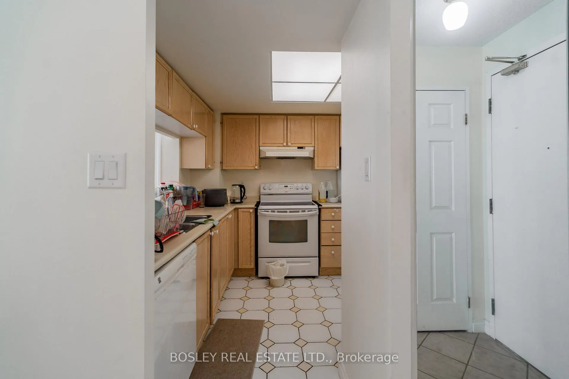 Photo 16 of Unit 2202, 101 Subway Crescent, Etobicoke, Islington-City Centre West — HOMEH