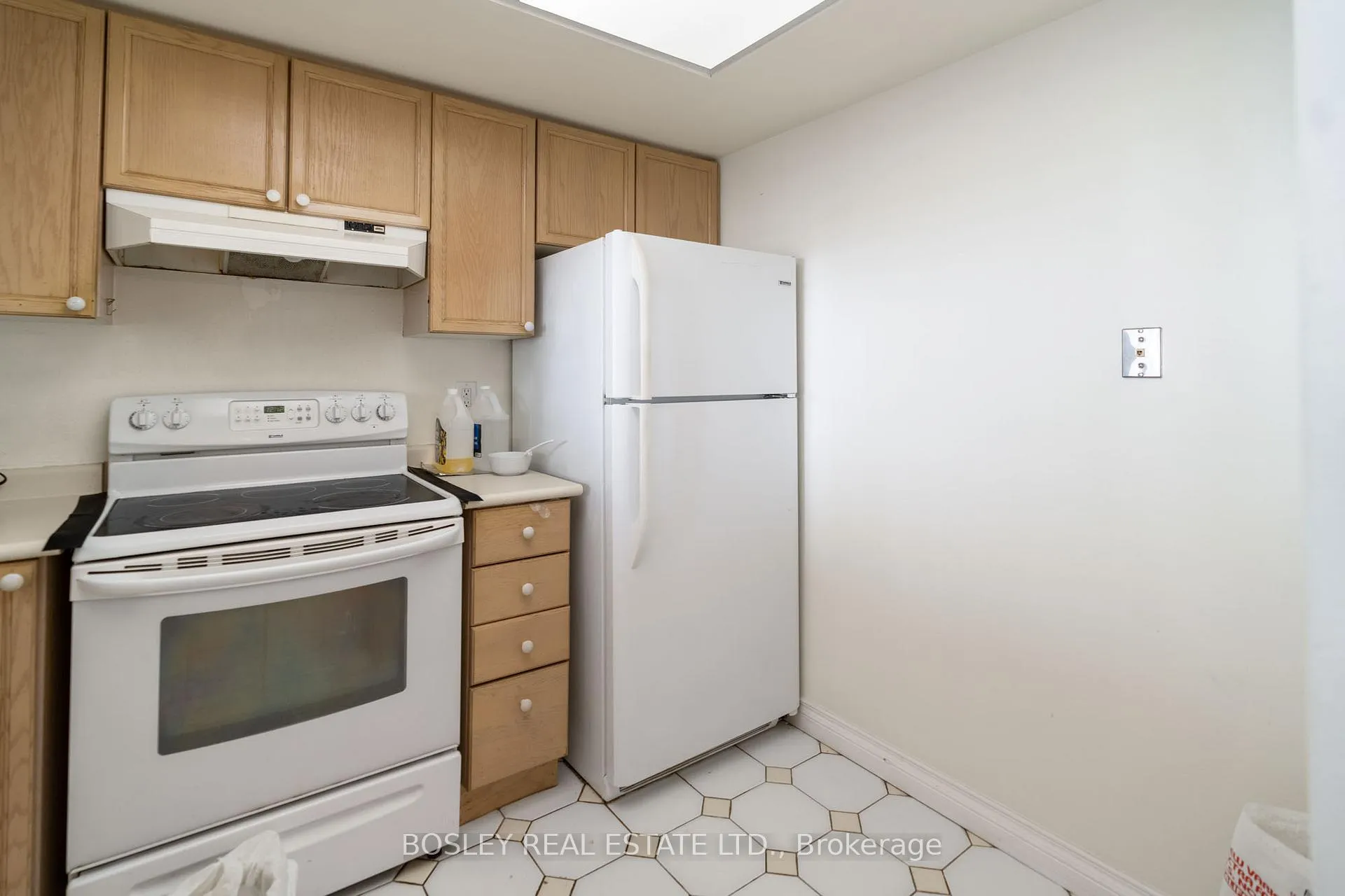 Photo 17 of Unit 2202, 101 Subway Crescent, Etobicoke, Islington-City Centre West — HOMEH