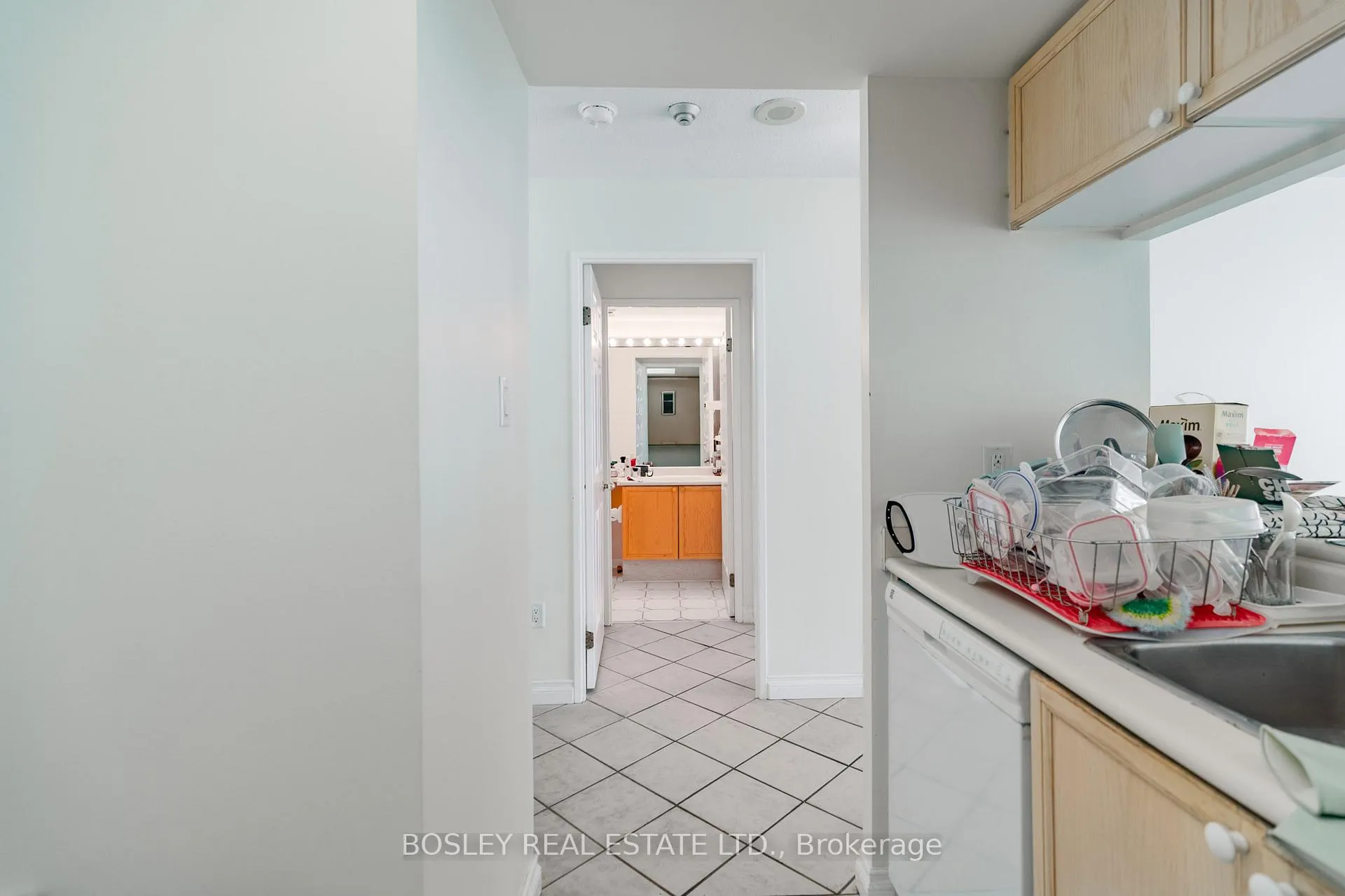 Photo 18 of Unit 2202, 101 Subway Crescent, Etobicoke, Islington-City Centre West — HOMEH