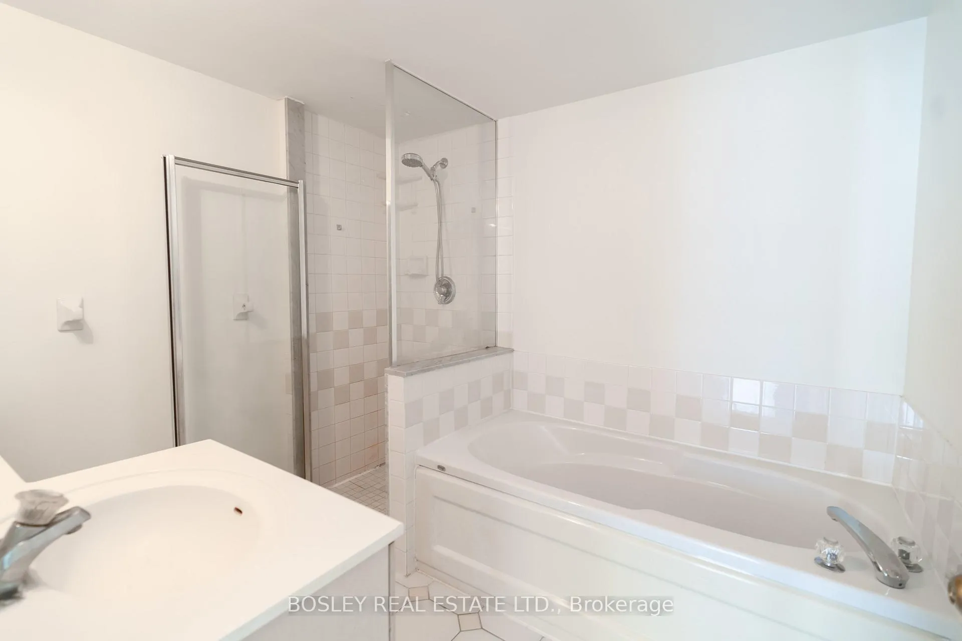 Photo 29 of Unit 2202, 101 Subway Crescent, Etobicoke, Islington-City Centre West — HOMEH