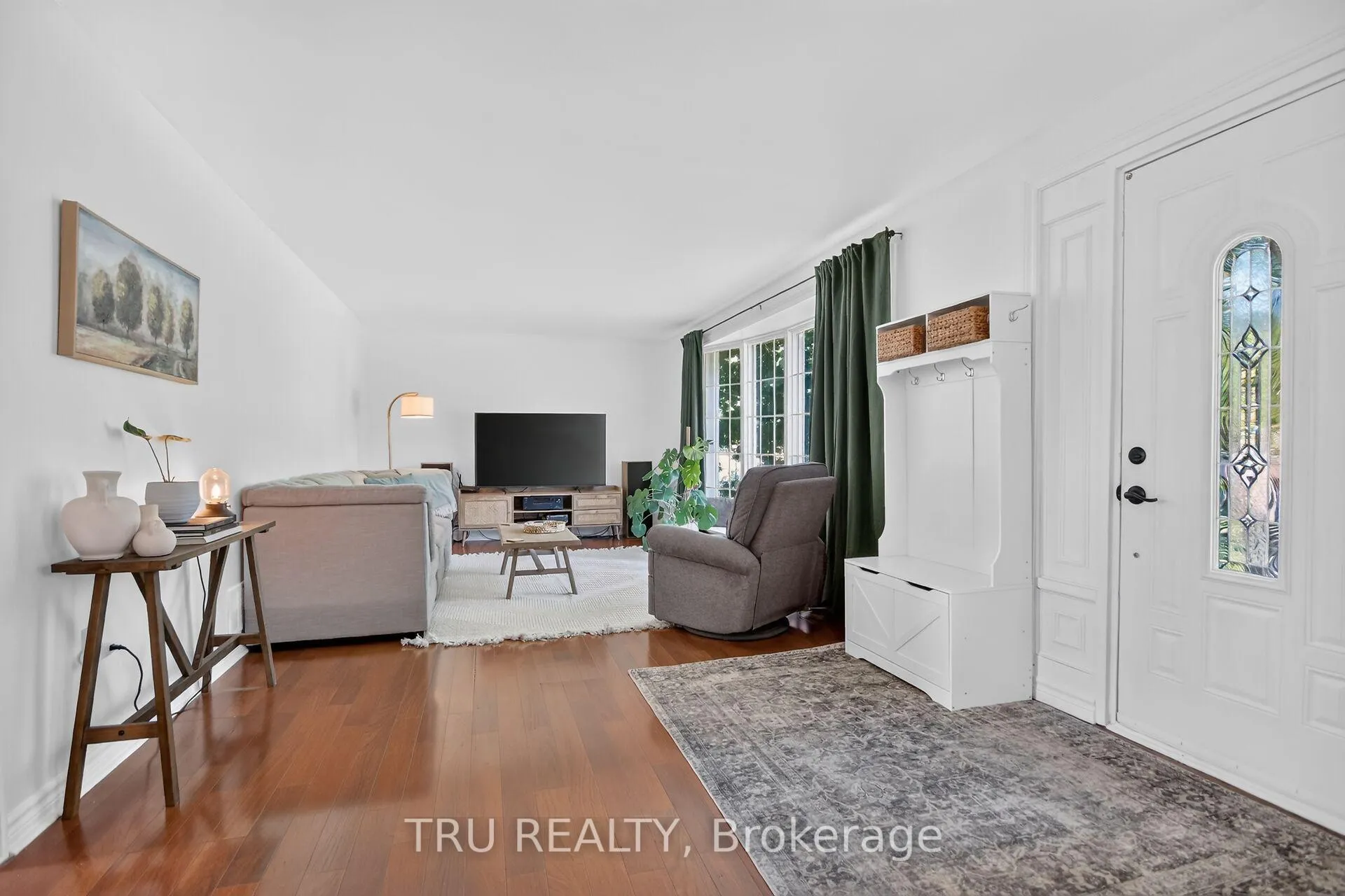 Photo 4 of 123 Main Street, North Dundas, North Dundas (Winchester) Twp — HOMEH
