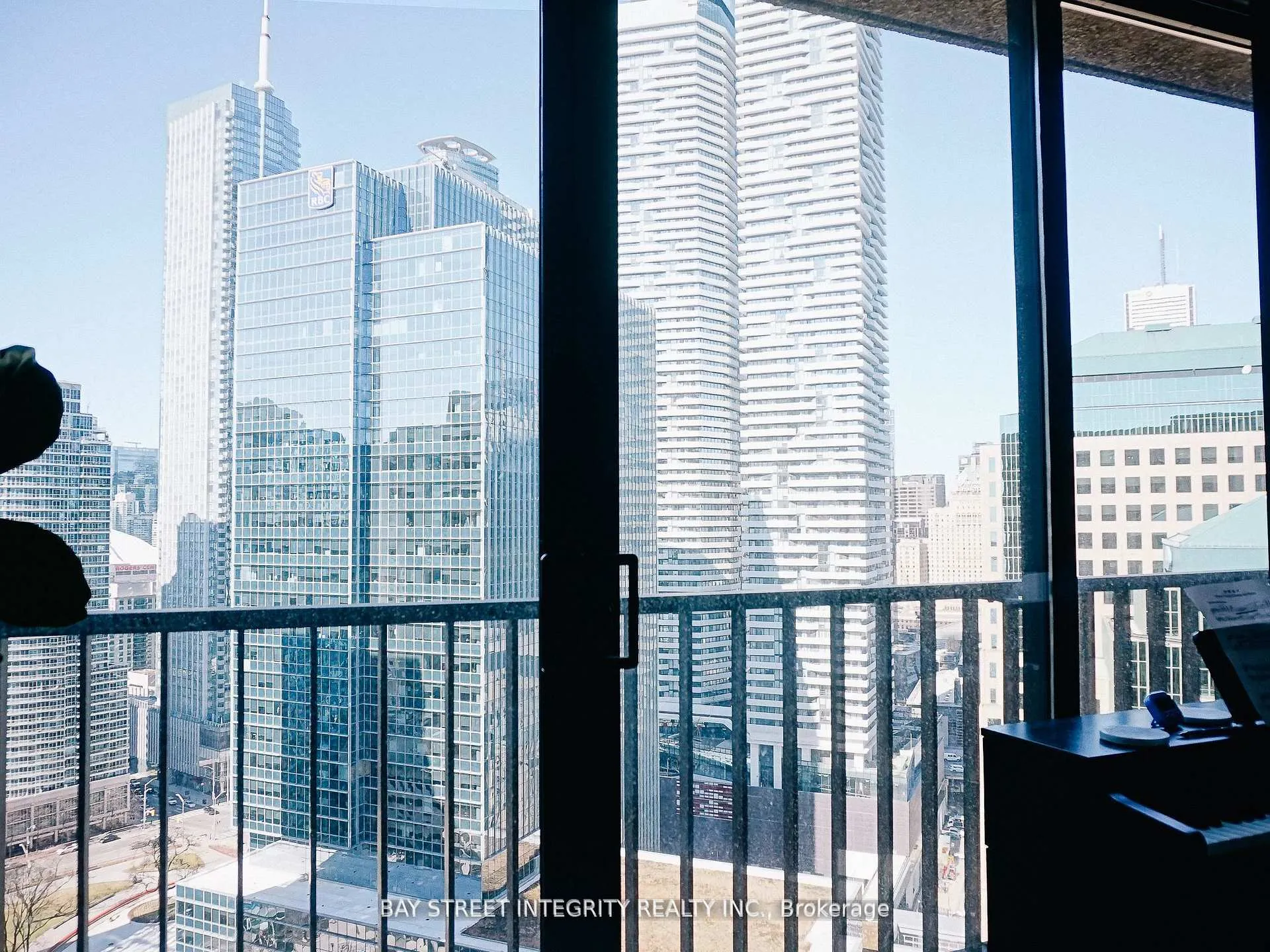 Photo 7 of Unit 3013, 33 Harbour Square, Toronto, Waterfront Communities — HOMEH