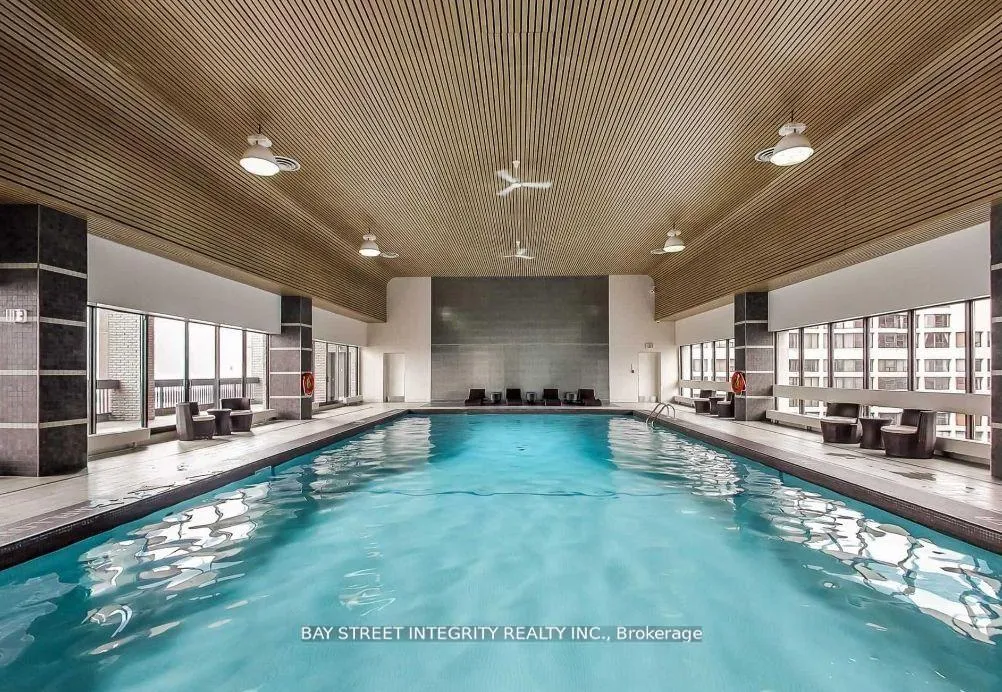 Photo 16 of Unit 3013, 33 Harbour Square, Toronto, Waterfront Communities — HOMEH