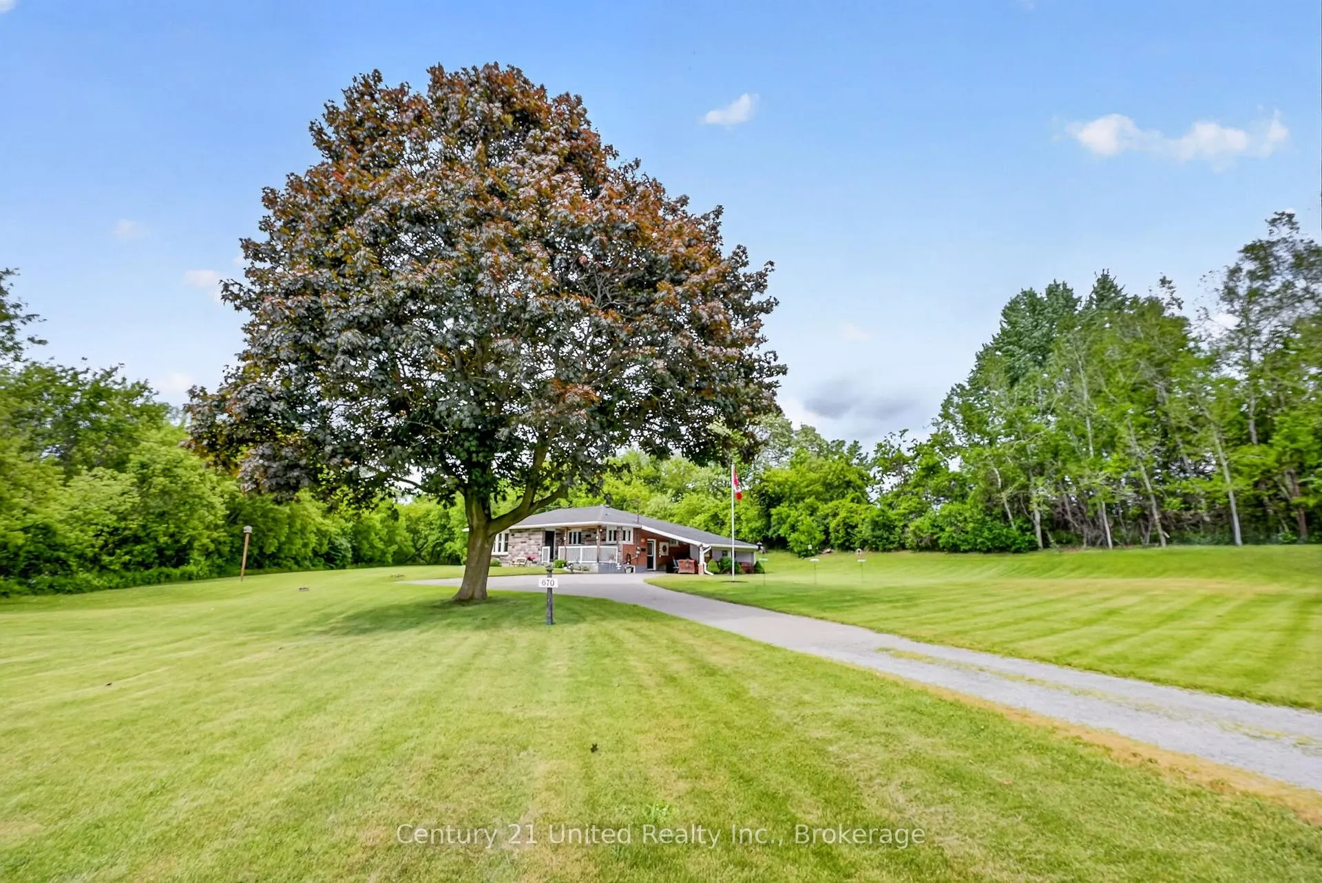 Photo 5 of 670 William Street, Cobourg — HOMEH